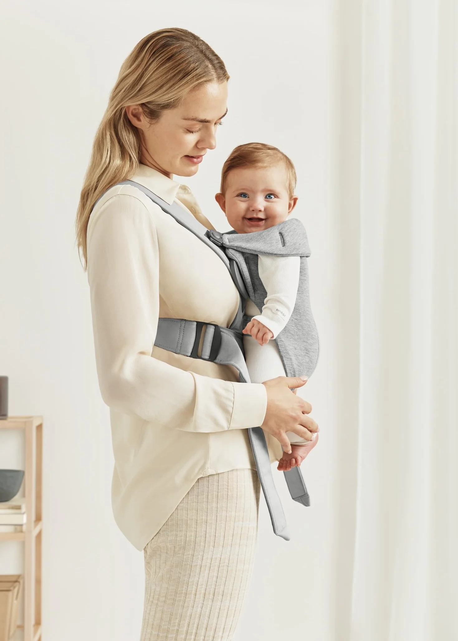 BABYBJÖRN Mochila Porta Bebé Mini, 3D Jersey, Gris Claro