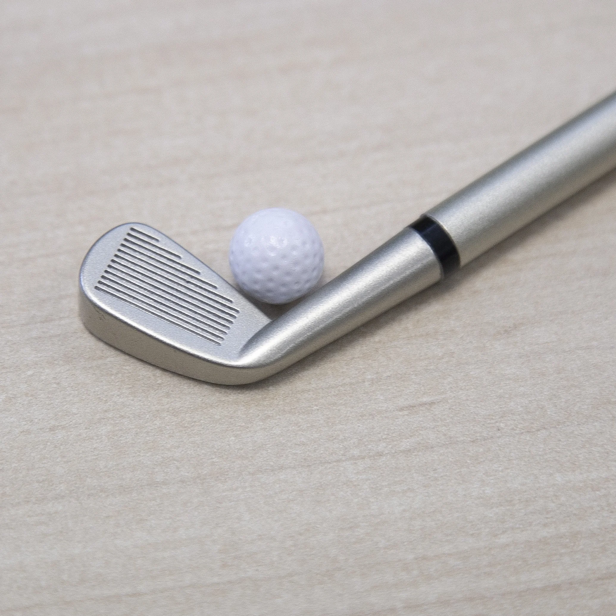 Longridge Taza de Golf y Mini Putter Blanco