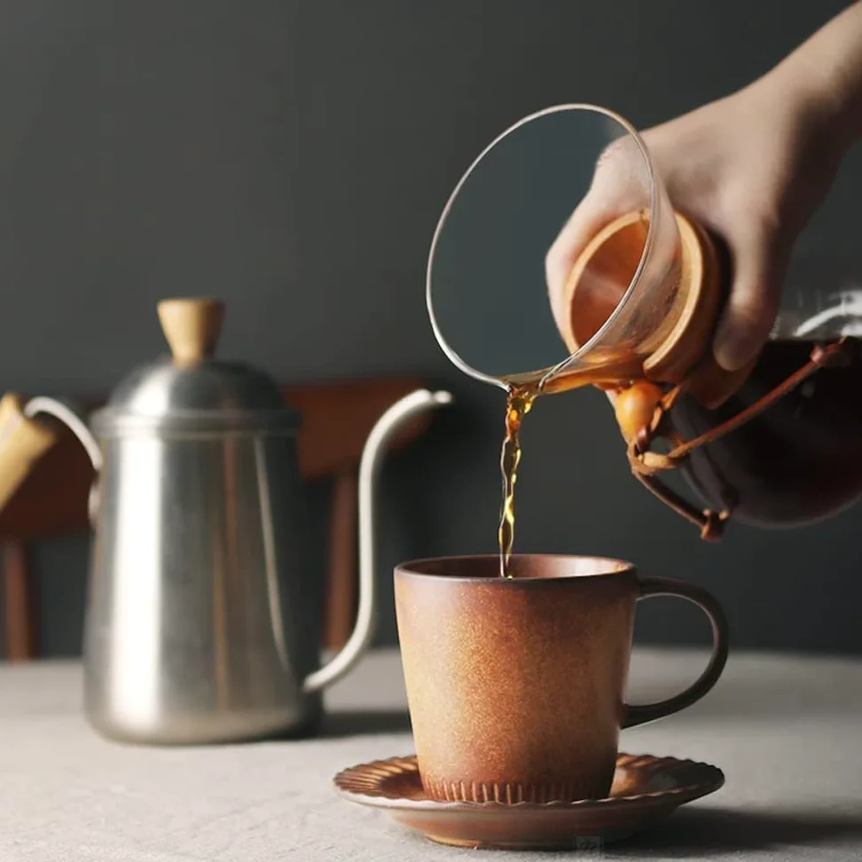 Juegos de tazas y platillos Taza de té de porcelana hecha a mano de 7.78 oz con asa, for fiestas de cumpleaños y bodas, color marrón