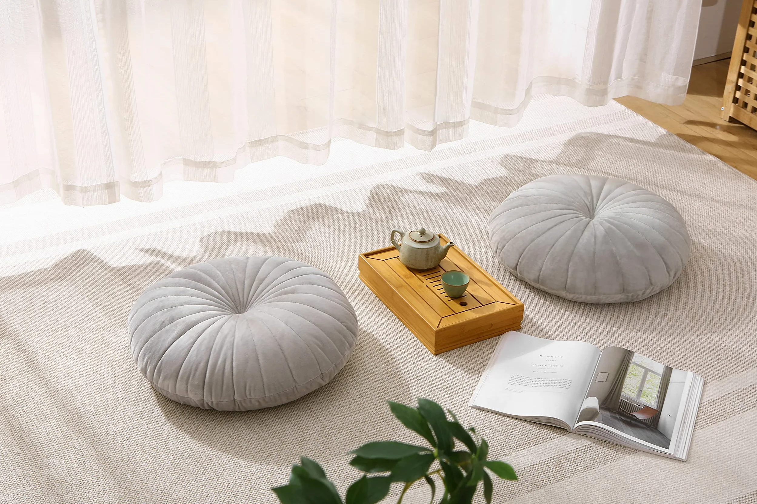 Almohada de suelo redonda grande para adultos, cojines gruesos de terciopelo para yoga, sala de estar, balcón, tatami al aire libre, 18 pulgadas (gris)
