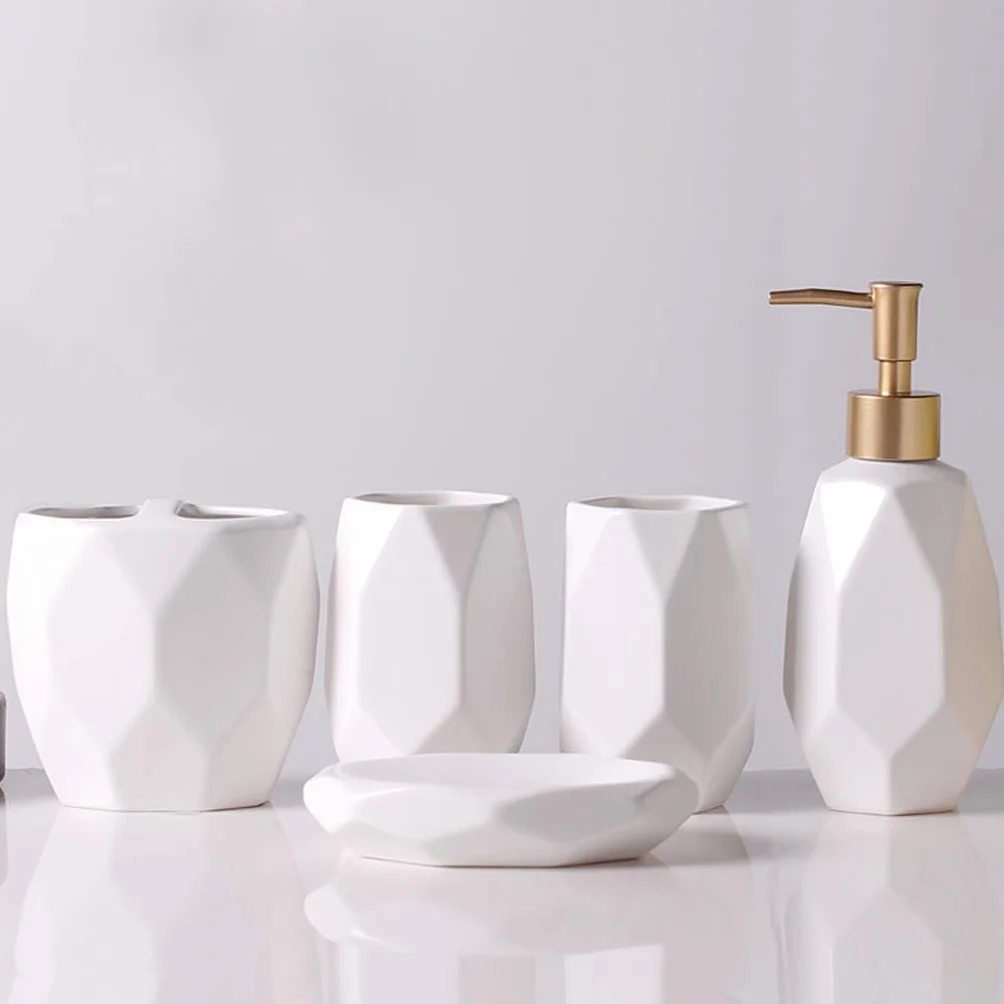 HYLR Lujosas cerámicas Mordern Juego de Accesorios de baño 5 Piezas Suministros de baño Juegos de Porta cepillos de Dientes Taza Taza de Enjuague dispensador de jabón Decoración de baño