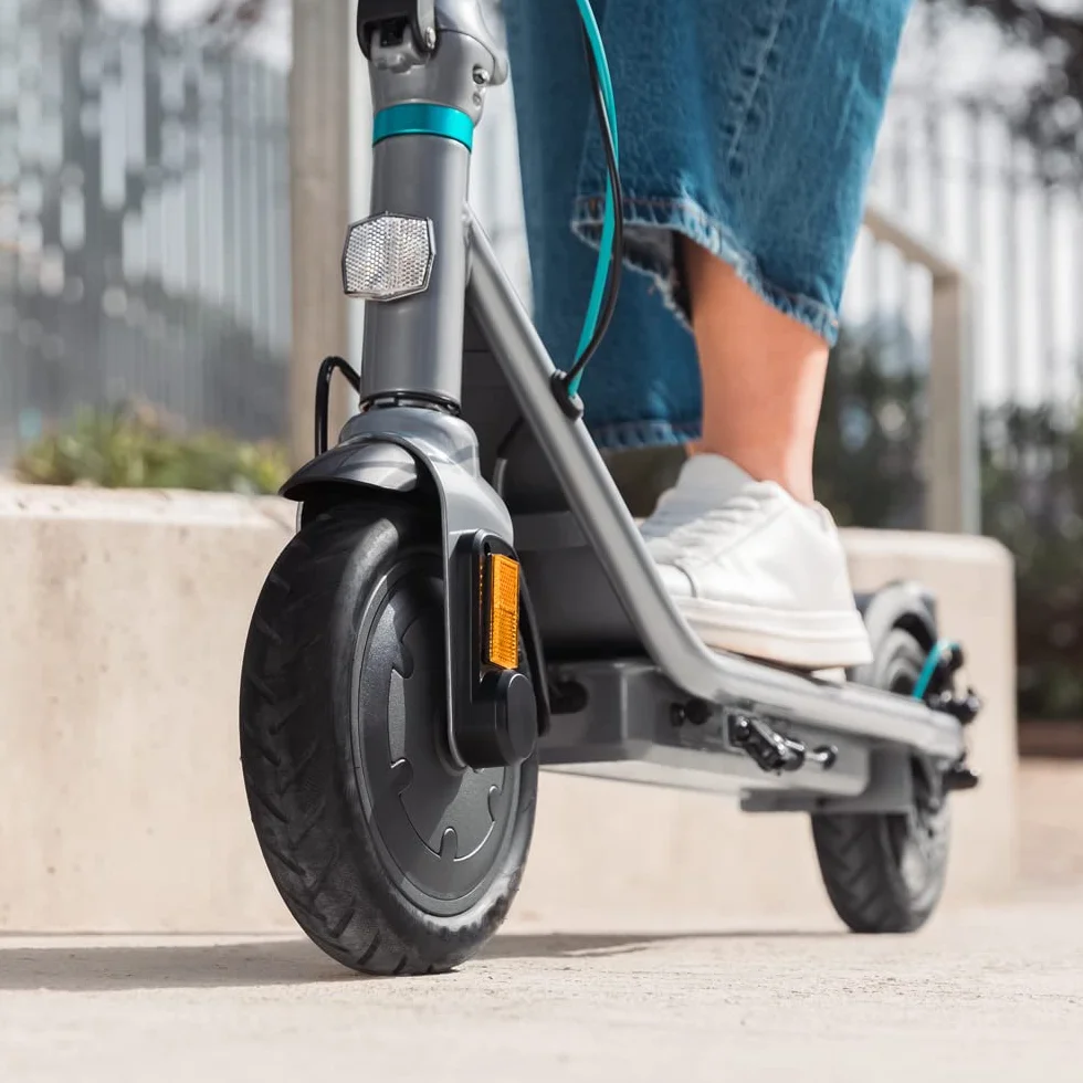 Cecotec Patinete Eléctrico Bongo Serie D20 250W 500W Pico 20km Autonomía 8,5" Ruedas Freno Eléctrico Disco Trasero Homologado