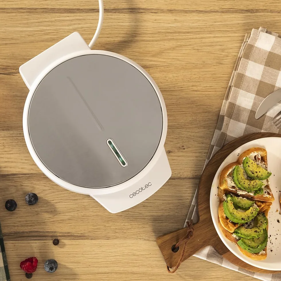 Cecotec Gofrera Fun Gofrestone. 1000 W, Calentamiento rápido, Antiadherente, Fácil limpieza, Libre de PFOA, Placa de 19 CM, Indicador luminoso, Sobrecalentamiento, Asa de tacto frío
