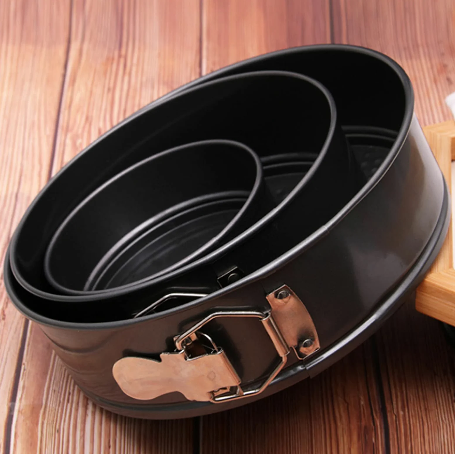 Juego de 3 moldes Desmontables antiadherentes para Tarta de Queso, a Prueba de Fugas, Redondos, Incluye 3 moldes Desmontables de 4", 7" y 9", Color Negro.，4 Inch 7 Inch 9 Inch