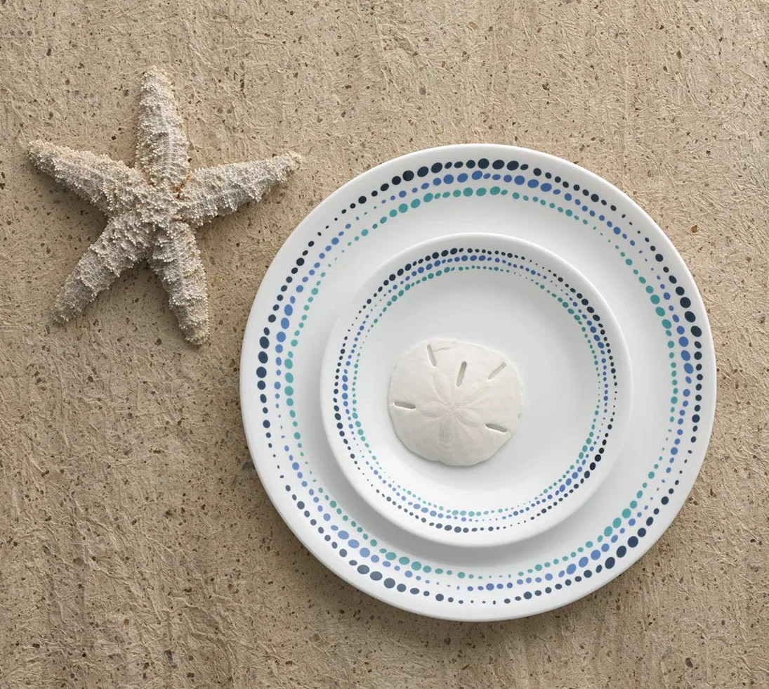 Corelle Juego de vajilla de 18 piezas, azul océano, servicio azul y blanco para 6, vajilla resistente a las astillas, incluye platos llanos de 26 cm, platos de ensalada de 17 cm y cuencos de sopa y