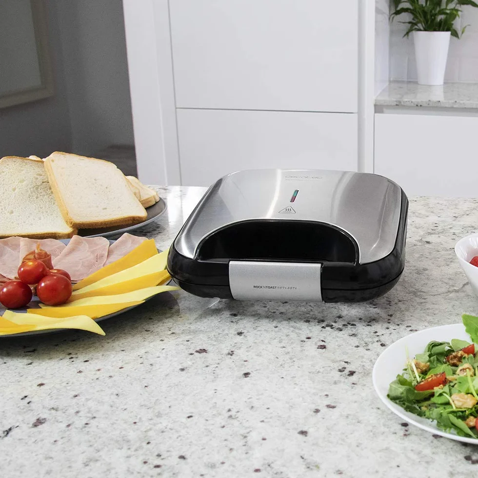 Cecotec Sandwichera Rock'nToast Deep Classic, 1000 W, Mayor amplitud, Placa triangulares, Tostado uniforme, Revestimiento RockStone, Capacidad 2 Sándwiches, Libre de PFOA