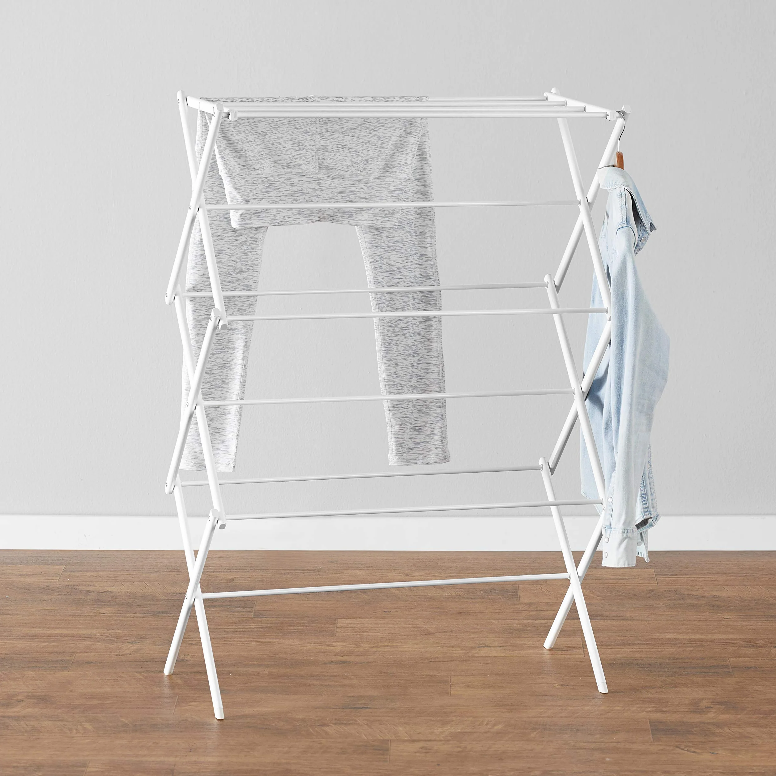 Amazon Basics Tendedero plegable, 14.5" D x 29.5" W x 41.8" H, color blanco.
