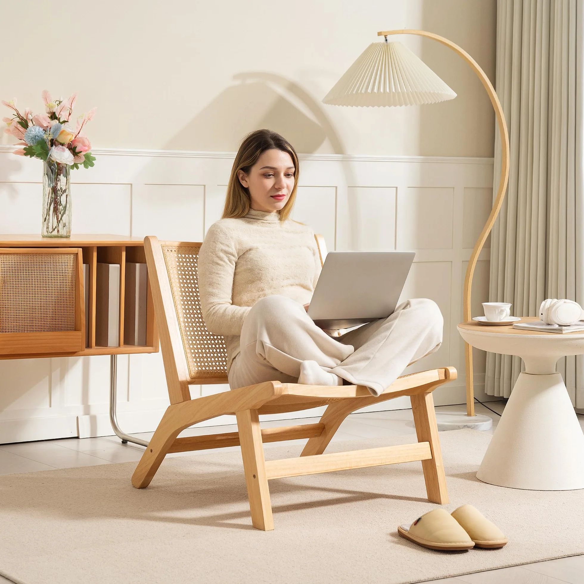 HOMCOM Sillón de Salón Nórdico Butaca de Salón con Respaldo y Asiento Amplio de Ratán Marco de Madera Butaca para Dormitorio Sala de Estar Natural