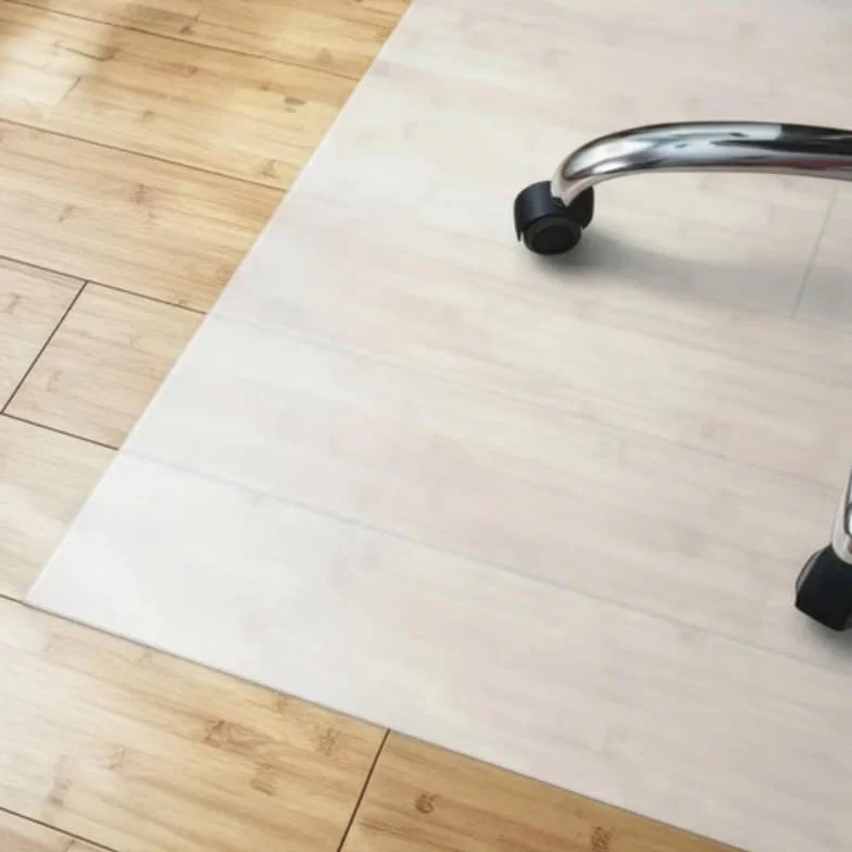 Floordirekt Esterilla protectora para suelo Neo Milky semitransparente, color blanco leche, de polipropileno (PP), para suelos duros como parqué y laminado, tamaño: 110 x 190 cm