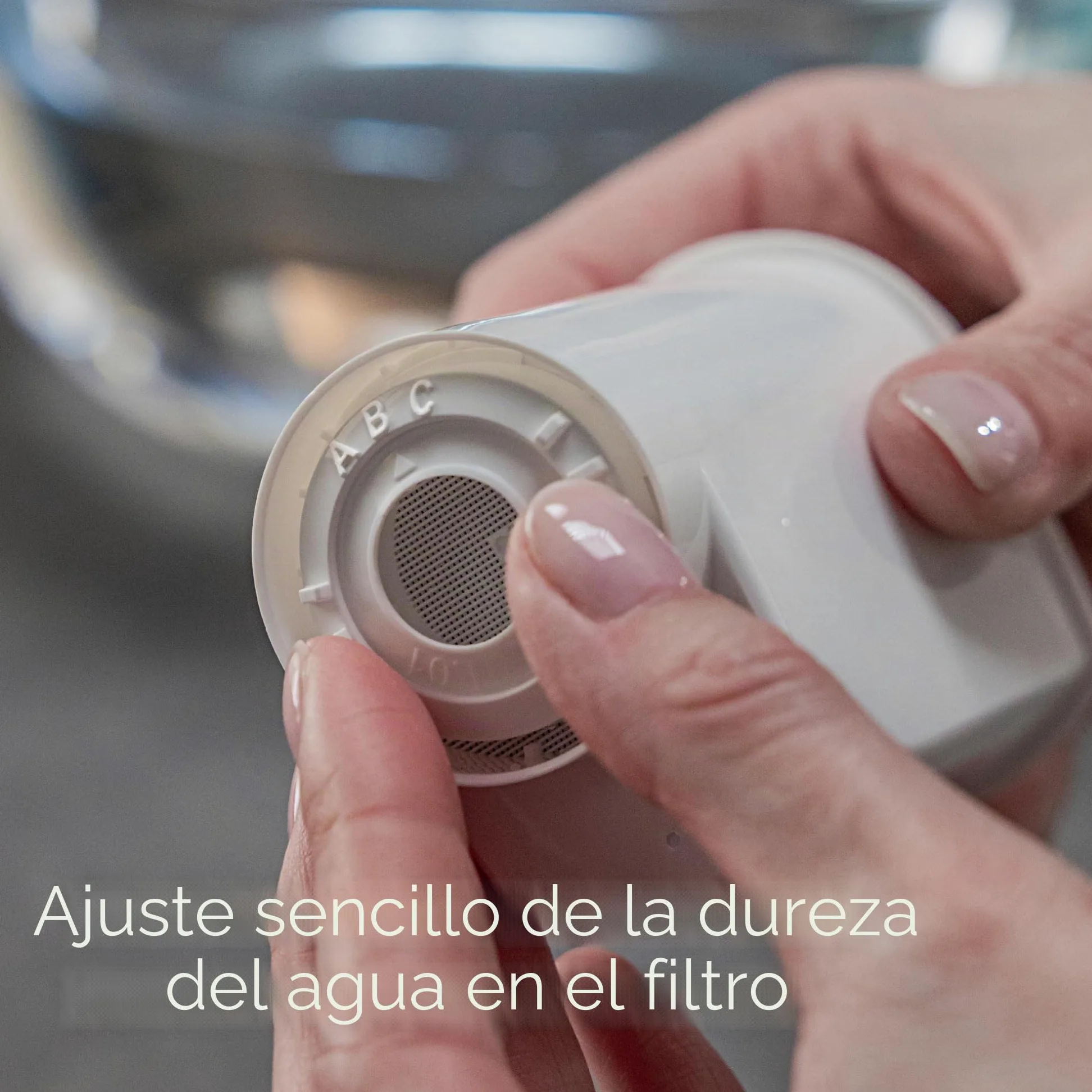 Krups Minimáquina de cápsulas de café NESPRESSO XN1101 Essenza | 1260W | blanco | Filtro de agua 0,7 litros y Siemens BRITA Intenza TZ70033A