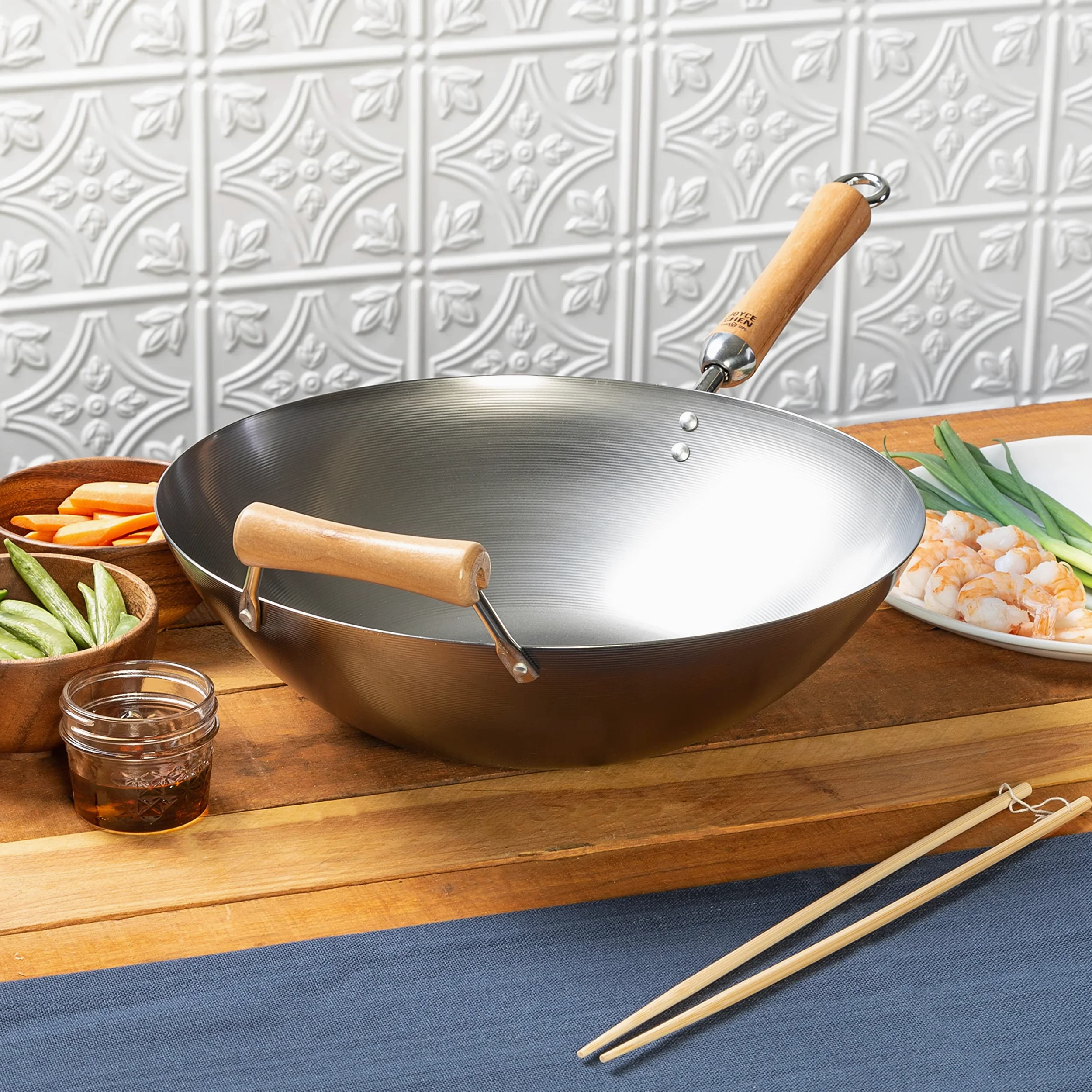 JOYCE CHEN Classic Series Wok de acero al carbono de 14 pulgadas con asas de abedul