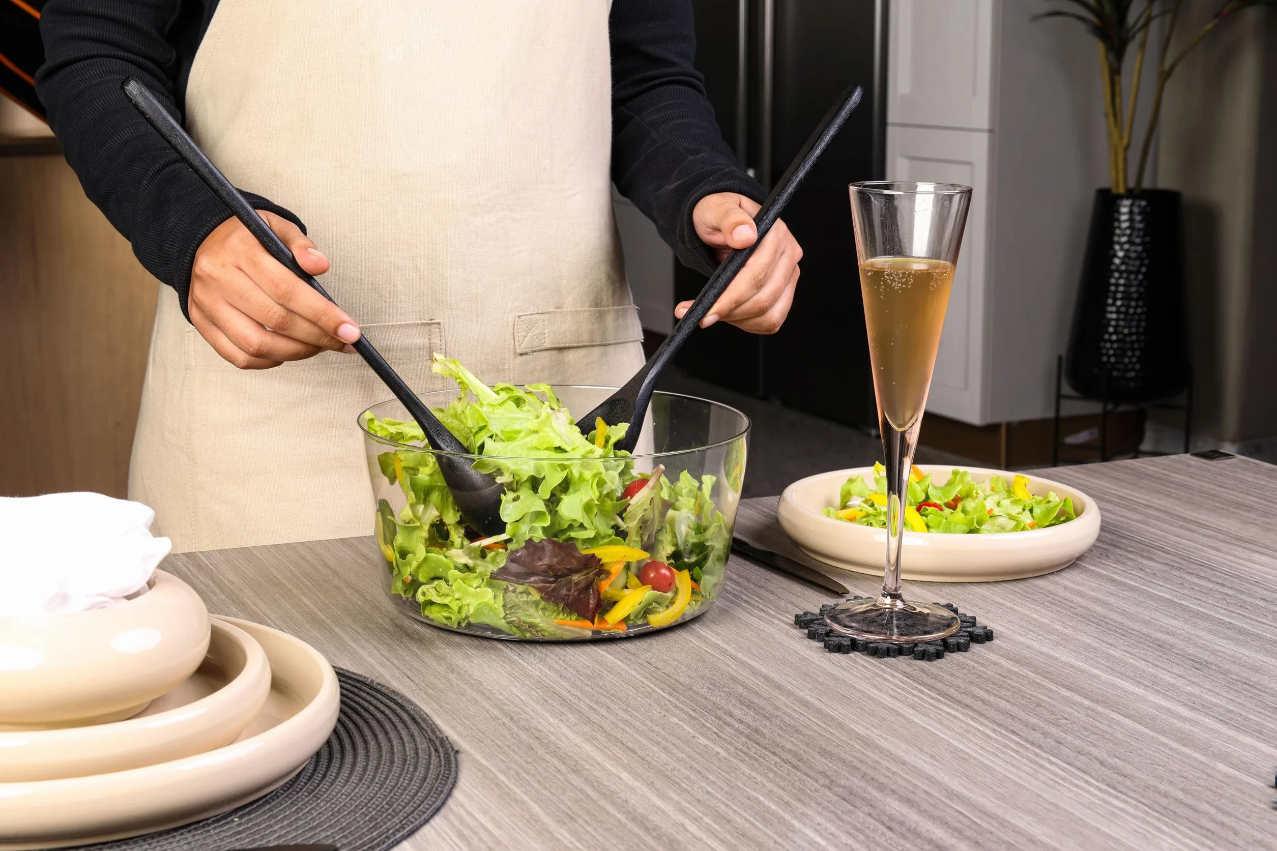 Zyliss Easy Spin Clásico Centrifugadora Lechuga Pequeña 3,5 L, Tecnología AquaVent™, Cuerda y Botón de Parada, Salida de Drenaje, Antideslizante, Sin BPA, Escurridor de Lechuga, Ensalada, Gris