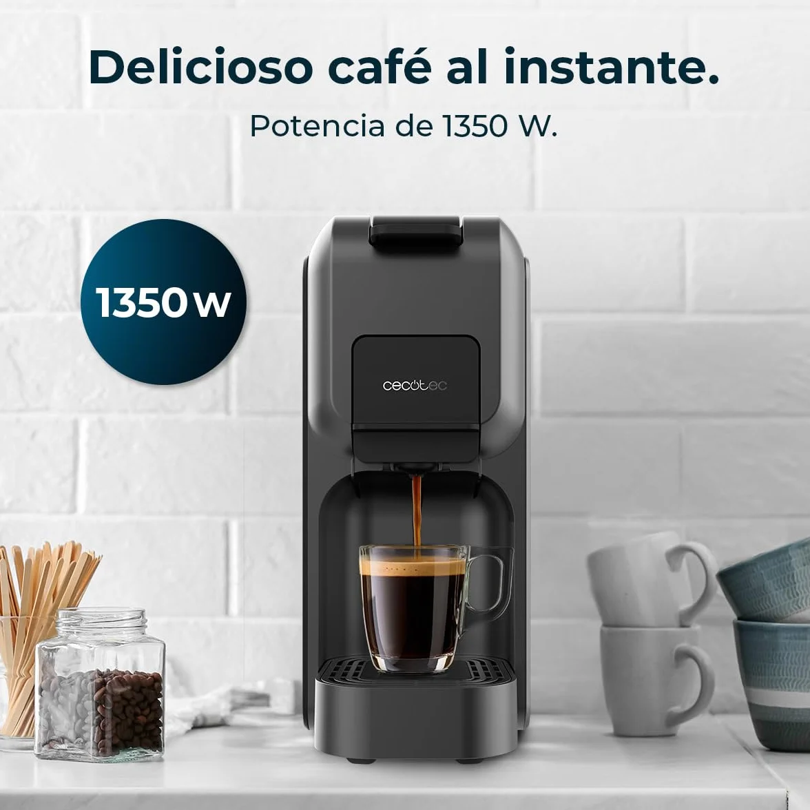Cecotec Cafetera Cápsulas Express Compacta FreeStyle Compact Black. 1350W, 20 Bares, Apta para Café Molido, Dolce Gusto, Nespresso y K-fee, Depósito Extraíble de 800ml, Apagado Automático