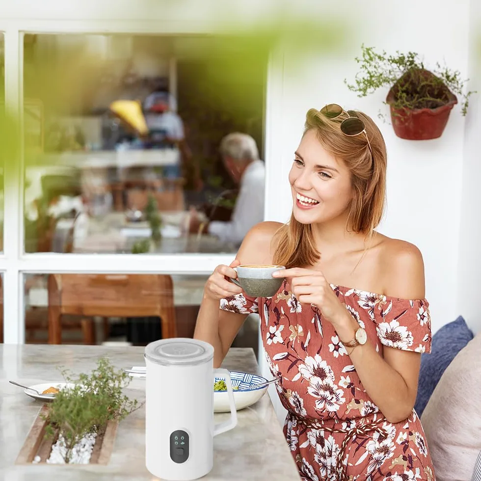 Espumador De Leche Eléctrico 4 En 1 400w con Gran Capacidad 580ml, Espumador De Leche Caliente Y Fría De Acero Inoxidable 304 para Cappuccino Latte Chocolate Caliente Y Café En Casa White