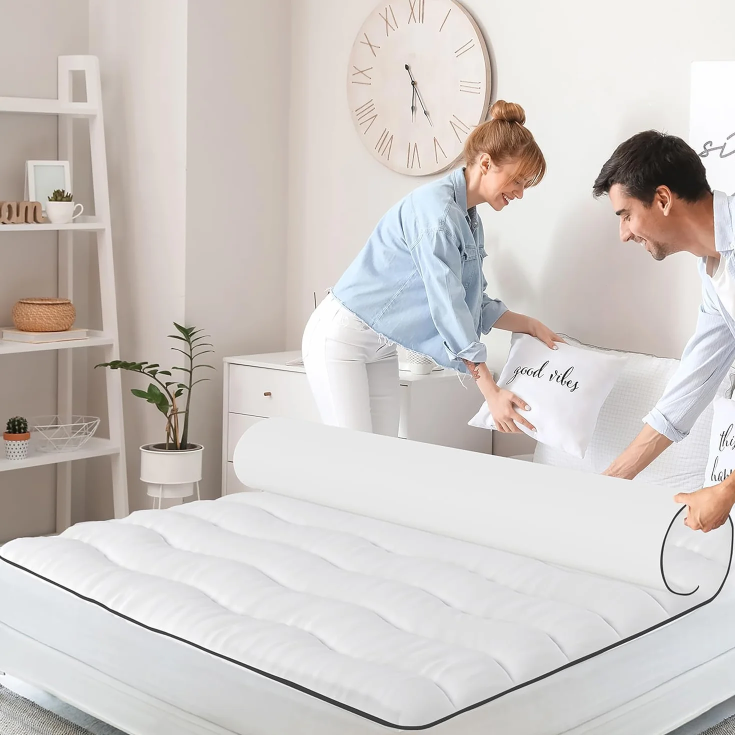 CASABEL Sobrecolchon 150x200 cm, Topper de Microfibra Suave, Transpirable, Antiácaros y de Fácil Cuidado, para Camas, Sofás Cama, Colchones Hinchables y Protección de Colchón