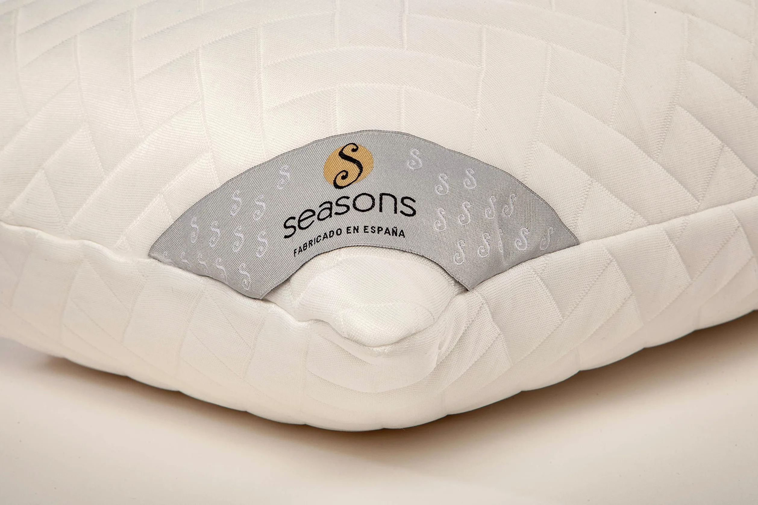 SEASONS - Almohada Viscoelástica Top, 70 cm, Muy Alta, Antiácaros, Tejido Strech, Doble Funda, Tratamiento con Limpieza de Ozono, Fabricado en España