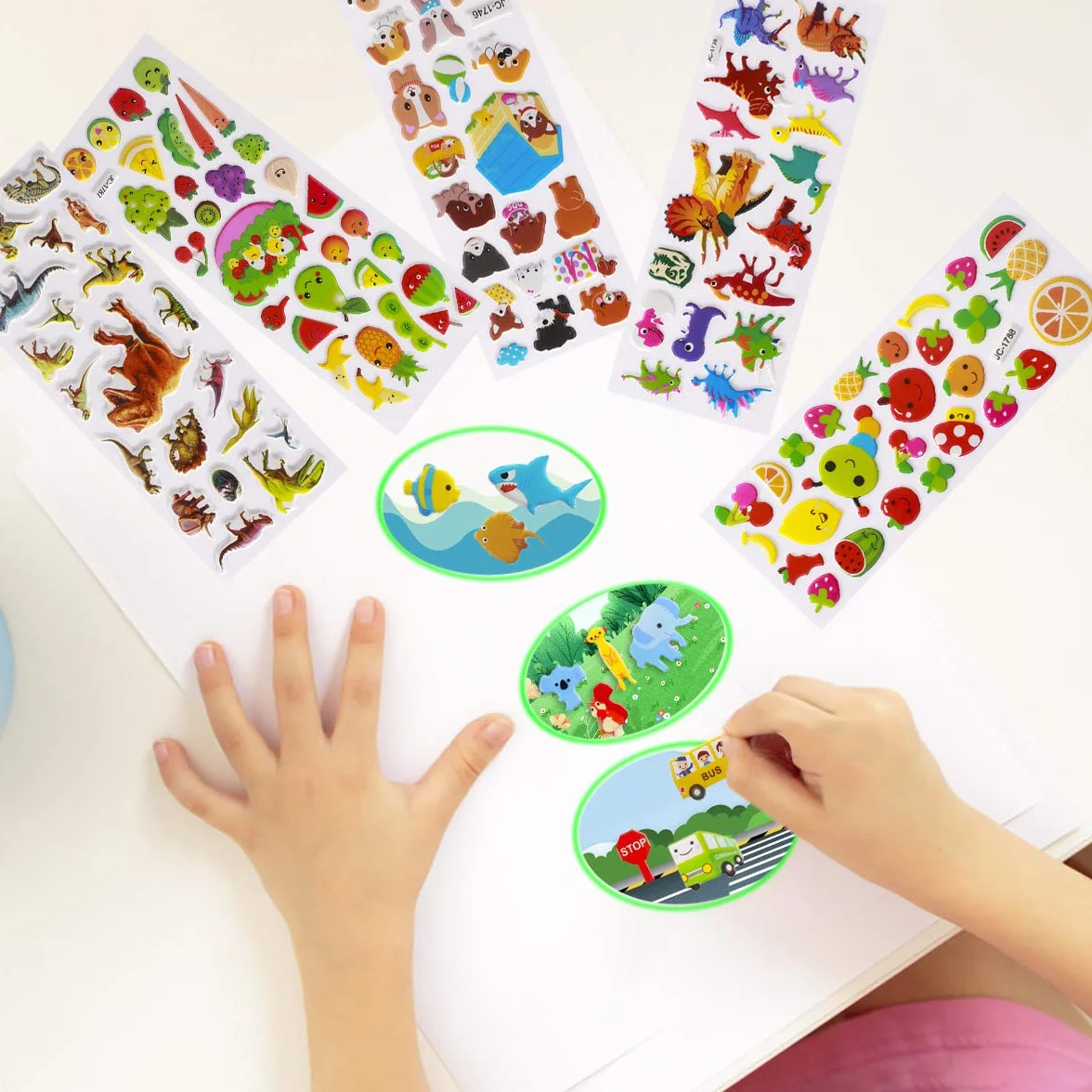Pegatinas para Niños 600+, 24pcs Pegatinas Infantiles 3D Puffy Stickers, Aplicable Gratificantes Regalos Scrapbooking, Que Incluyen Automóviles,Animales, Números, Frutas, Letras, Vida Marina
