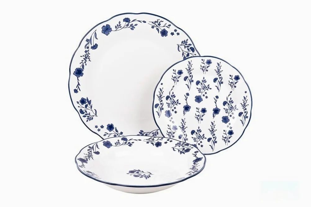 Vajilla de porcelana esmaltada irregular con detalle floral azul, 18 piezas. diseñado para: uso diario y ocasiones especiales.
