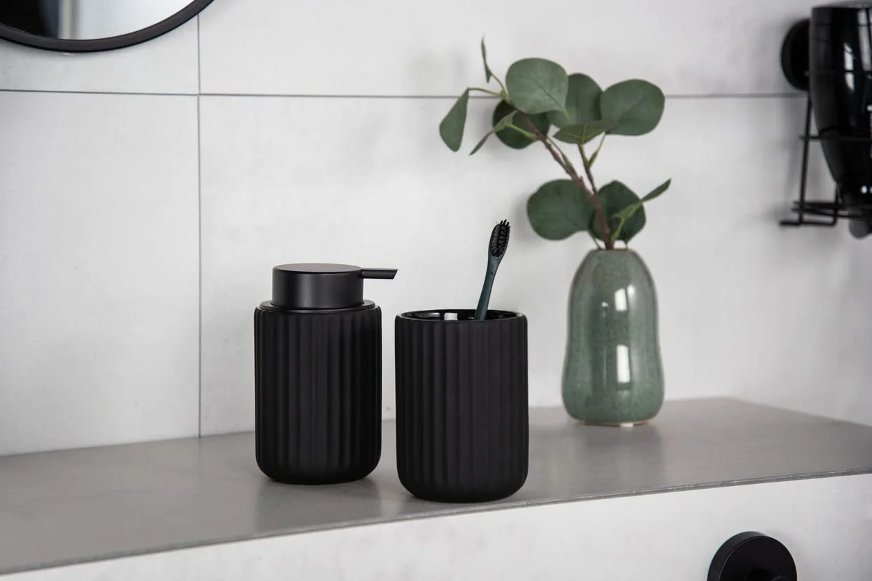 Wenko Vaso de dientes Belluno, negro, Cerámica, 1