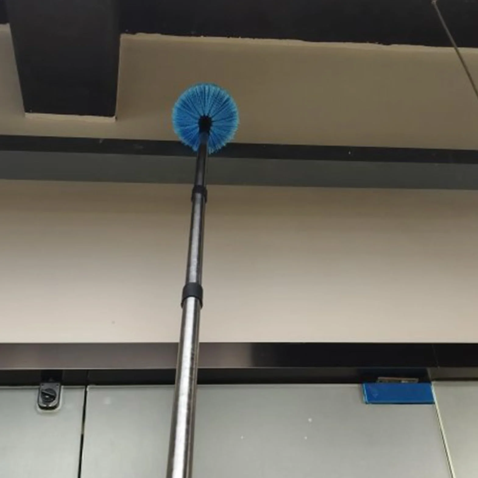 Cepillo de limpieza de canalones telescópico 4,2-4,8 m extractor de hojas flexible