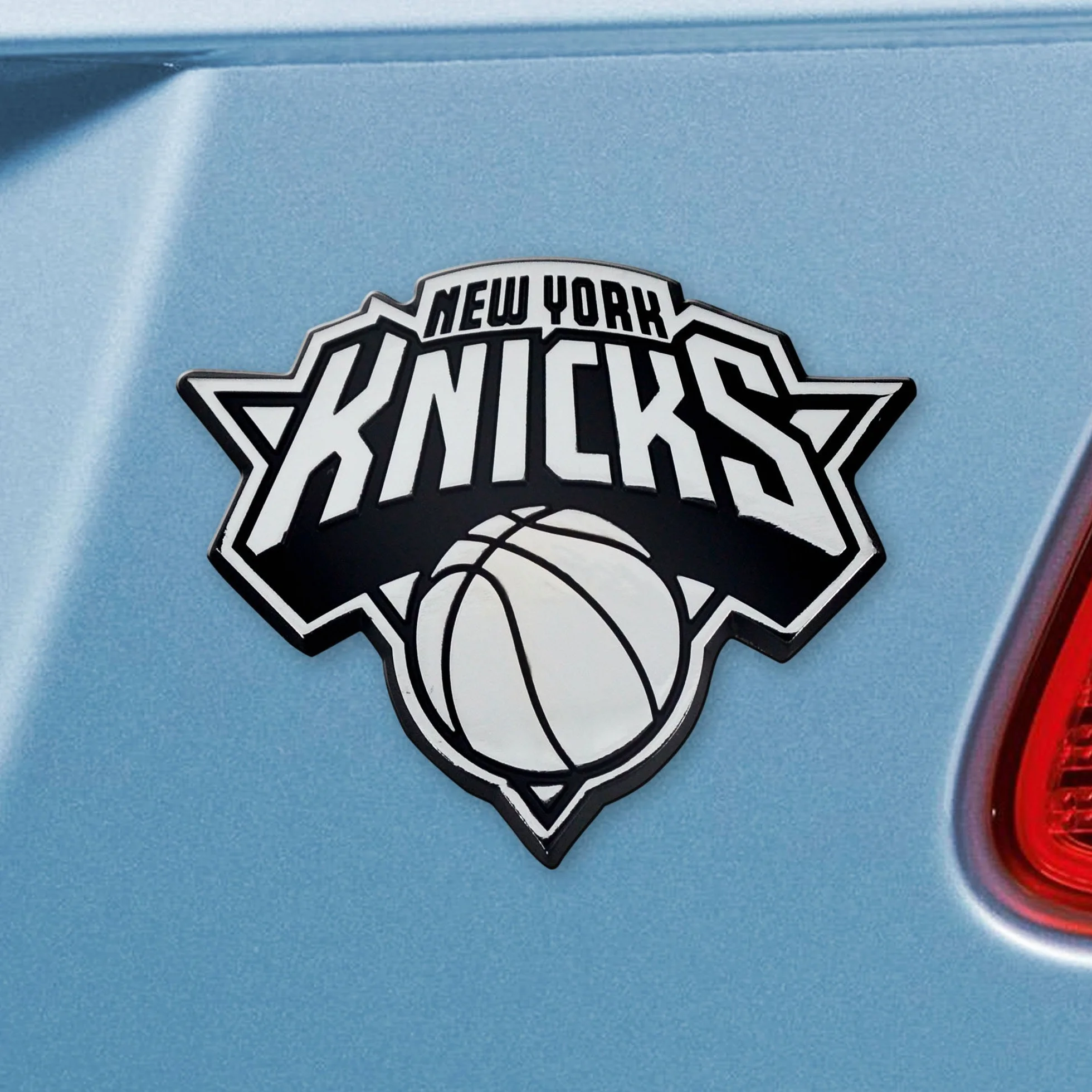 Fanmats 14869 NBA New York Knicks Chrom Emblem