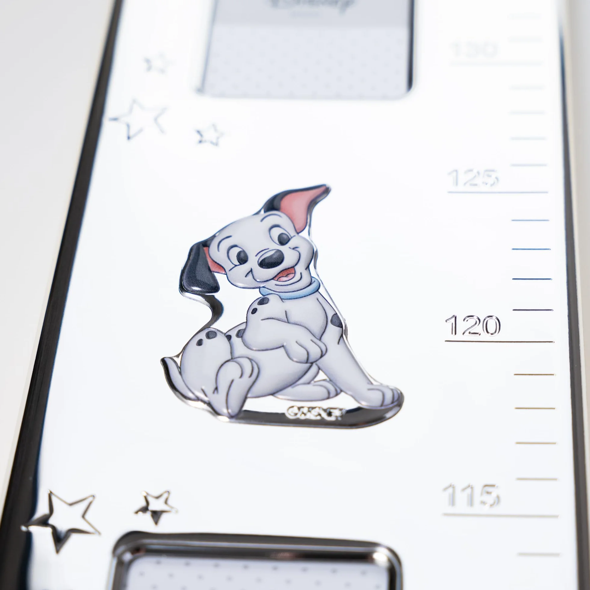 Valenti & Co. Disney Baby Carga de los 101 Metro de pared para niños con portafotos múltiples