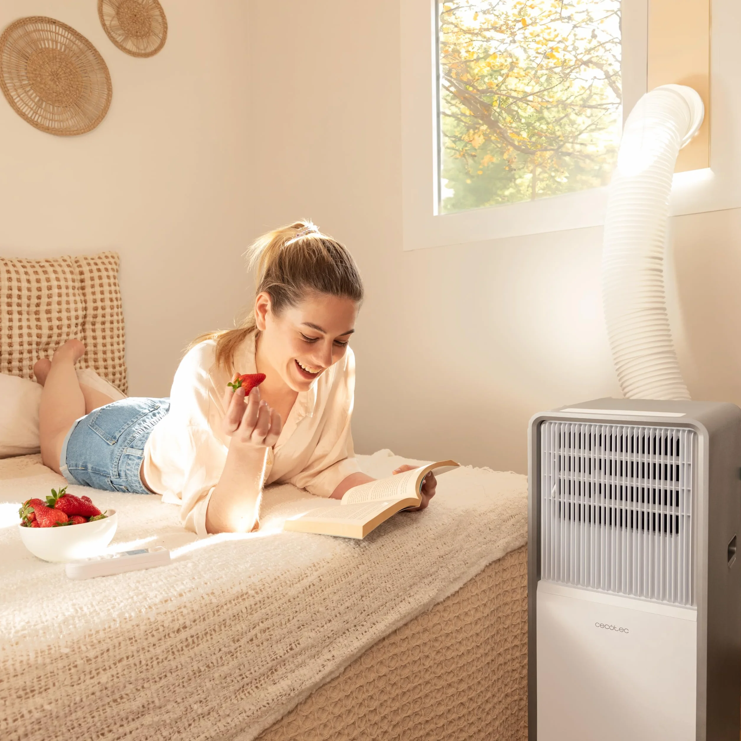 Cecotec Aire Acondicionado Portátil con Mando y Bomba de Calor ForceClima 12650 Style Heating. 12000 BTU, Pantalla LED, Táctil, 5 Modos, 2 Velocidades, Deshumidificador, Temporizador, 28m2