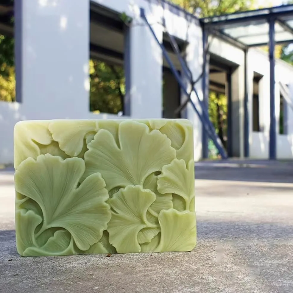 Molde de Silicona de 2 Cavidades con Diseño de Hoja de Ginkgo Biloba para Jabón y Repostería