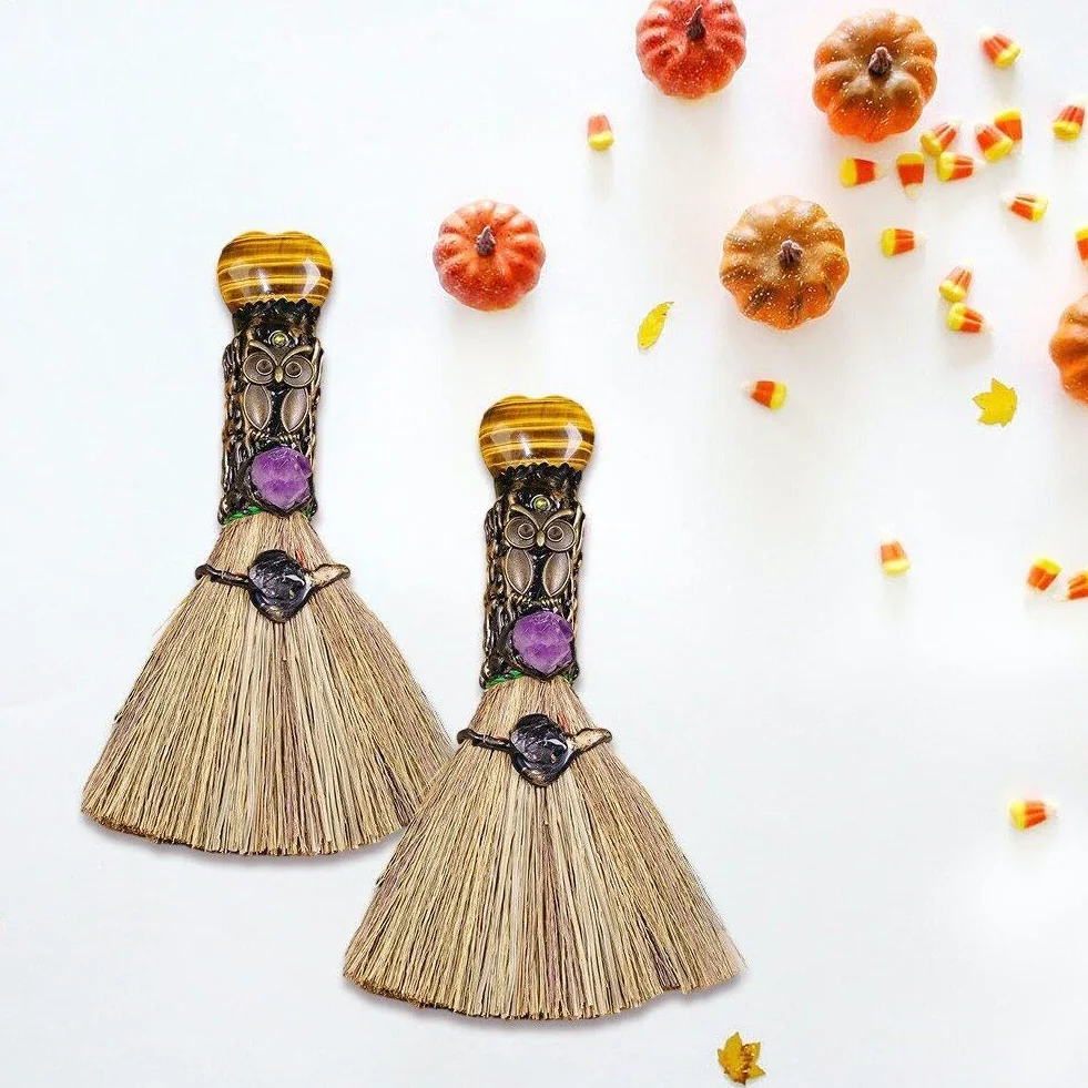 Mini Escoba de Altar de Bruja de Cristal Natural - Pequeño Palo Hecho a Mano para Ritual Wicca - Decoración de Halloween para Hogar y Coche