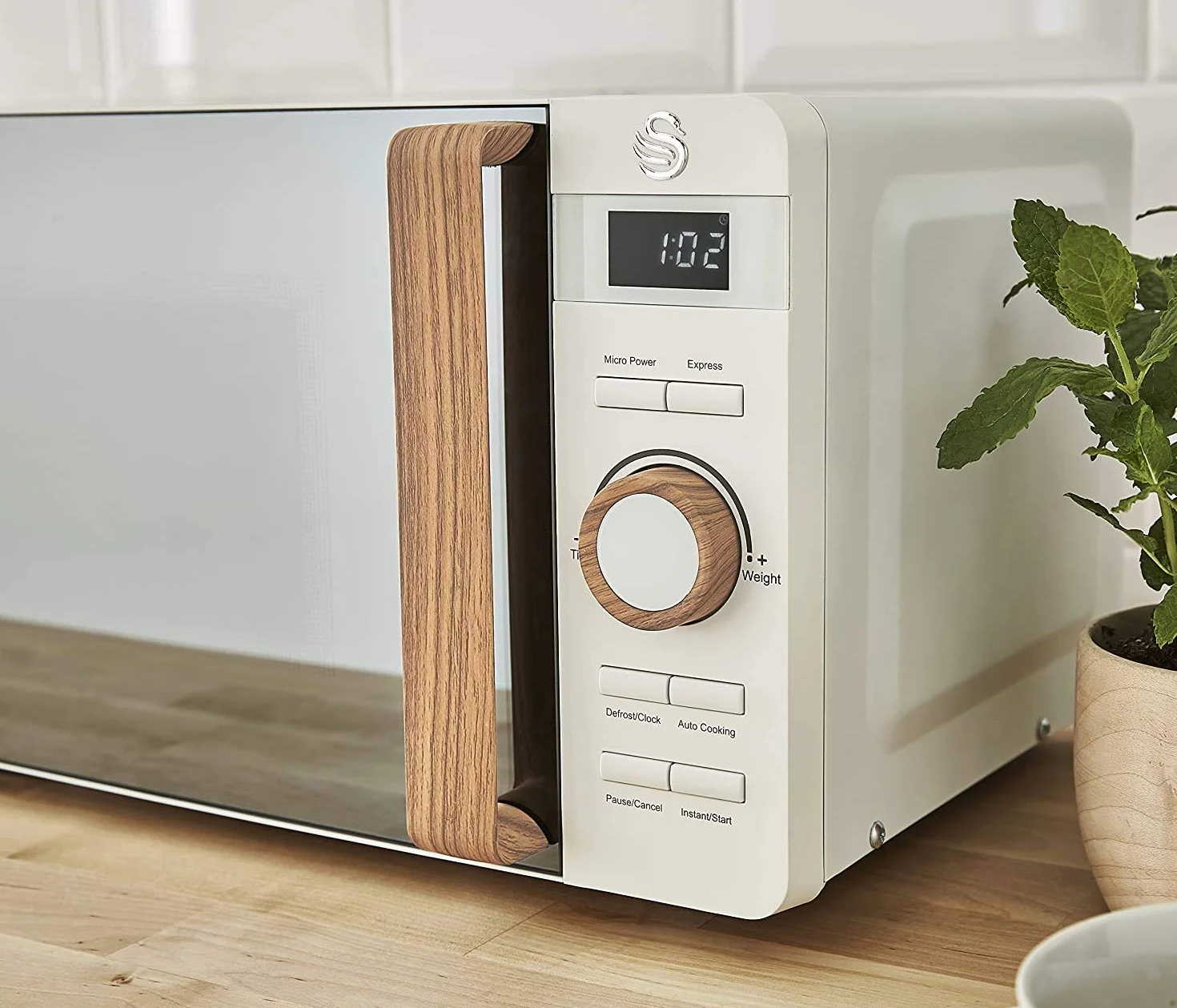 Swan Horno microondas digital nórdico de 20 L, 6 niveles de potencia, 800 W de potencia, temporizador de 60 minutos, blanco mate
