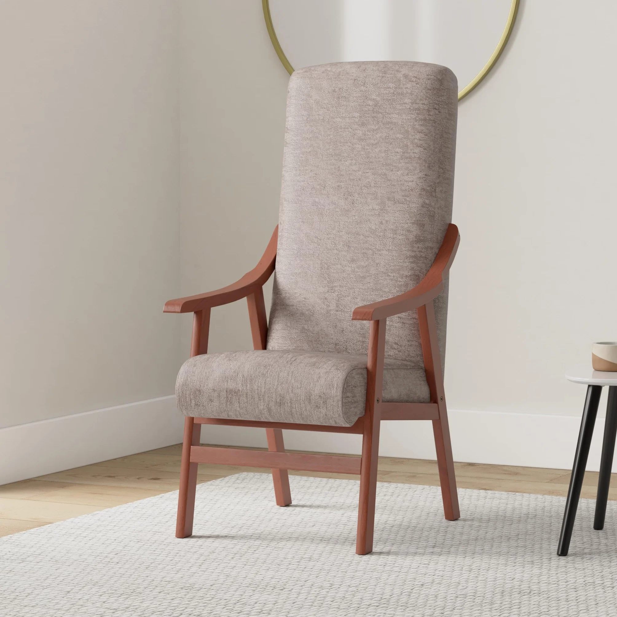 Silla con Brazos. Especial para geriátrico, Personas Mayores con la Espalda Recta. Tapizado en Tela o Polipiel. Color Tostado (Medidas: 115 * 55 * 68 cm.)