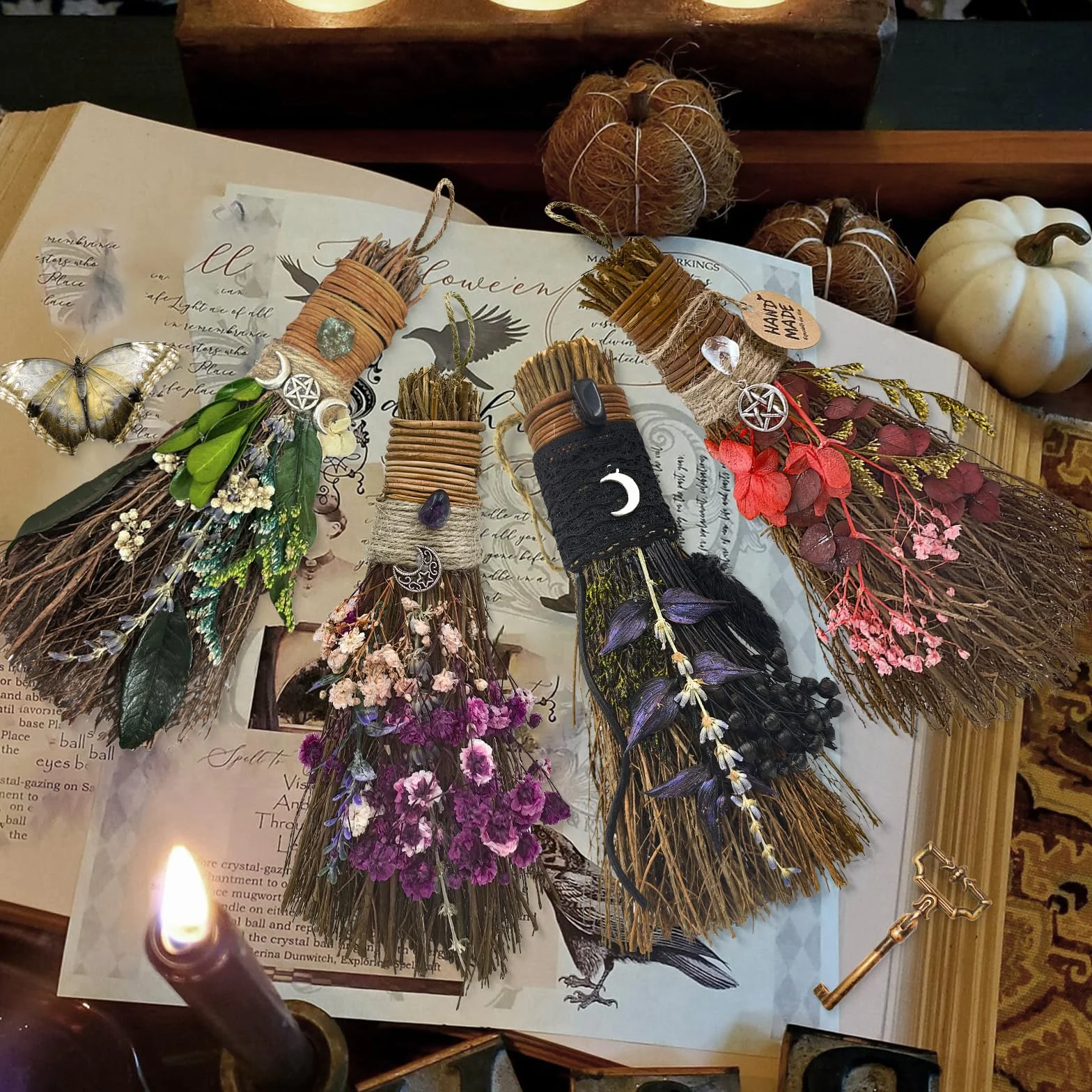 19cm de Escoba de Canela, Mini Escoba Decorativa para Fiesta Temática con Flores Secas Verdes Escobas de Bruja Retablos Wicca Cristal Mágico Natural, Accesorio para Ceremonias Mágicas