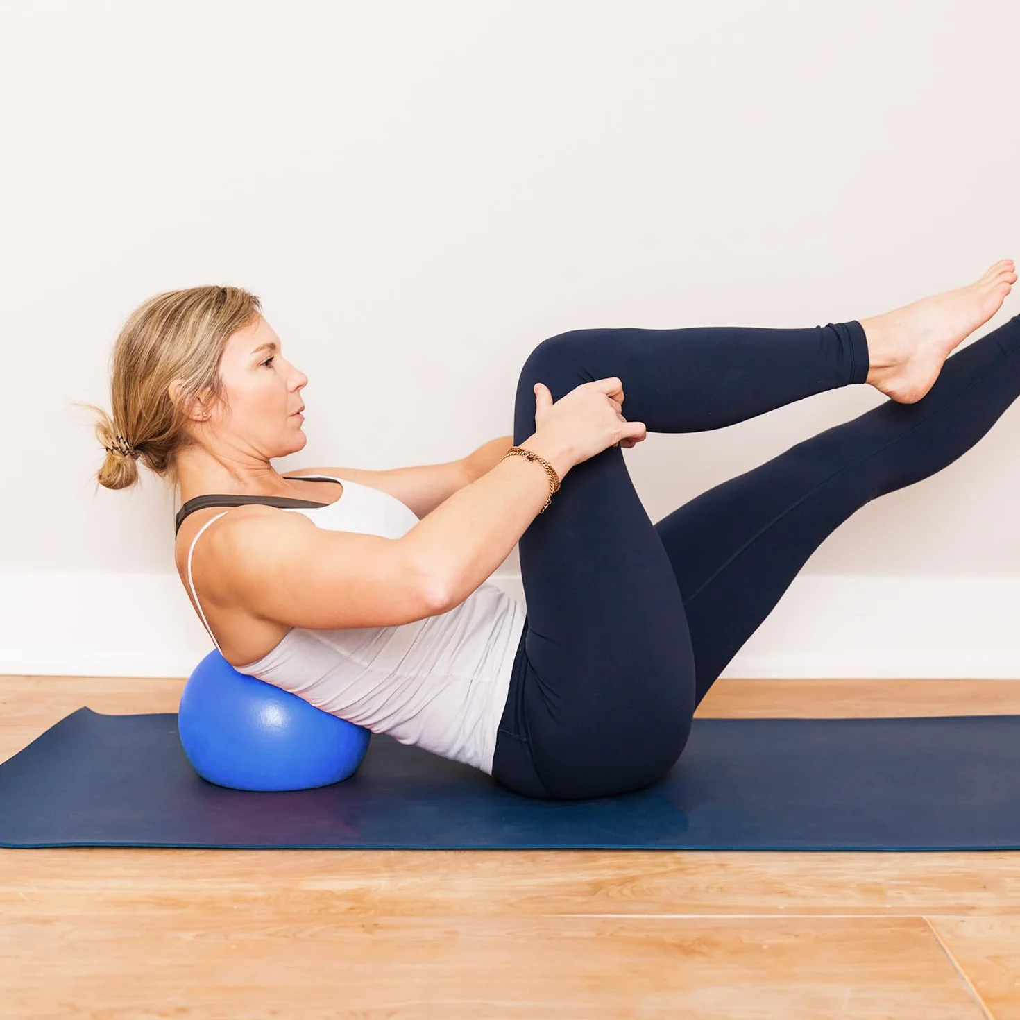 QWORK Pelota de Pilates 25cm Antiexplosión Antideslizante PVC Pilates Yoga Gimnasia