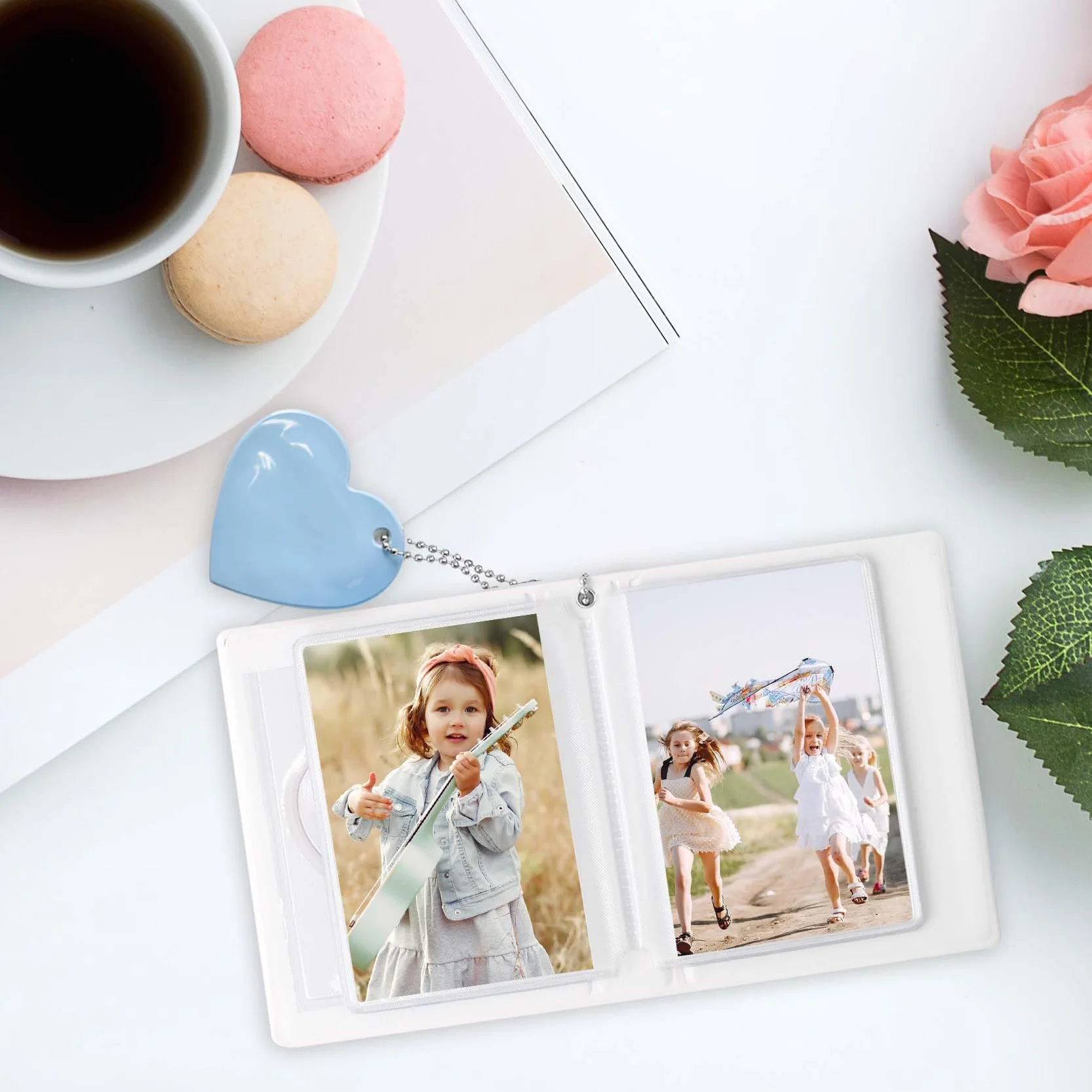 Kpop Album Fotos Puede Almacenar 32 Hojas, Corazón Azul Libro de Fotos con Colgante de Corazón Azul, Mini Moda álbum de Fotos Adecuado para Almacenar Fotos de ídolos, Tarjetas, Pegatinas
