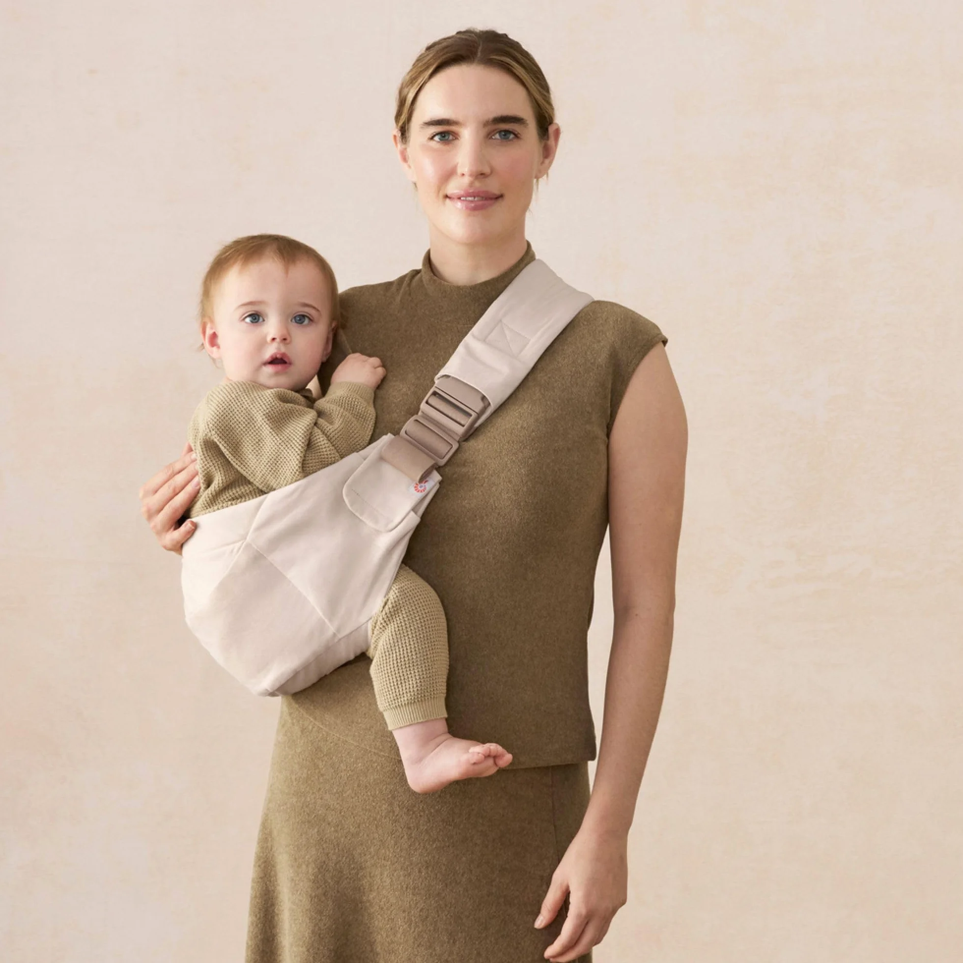 Ergobaby Upsie Sling Mochila Portabebés Ergonómica 6 Meses 7,7-20,4 kg Natural Beige