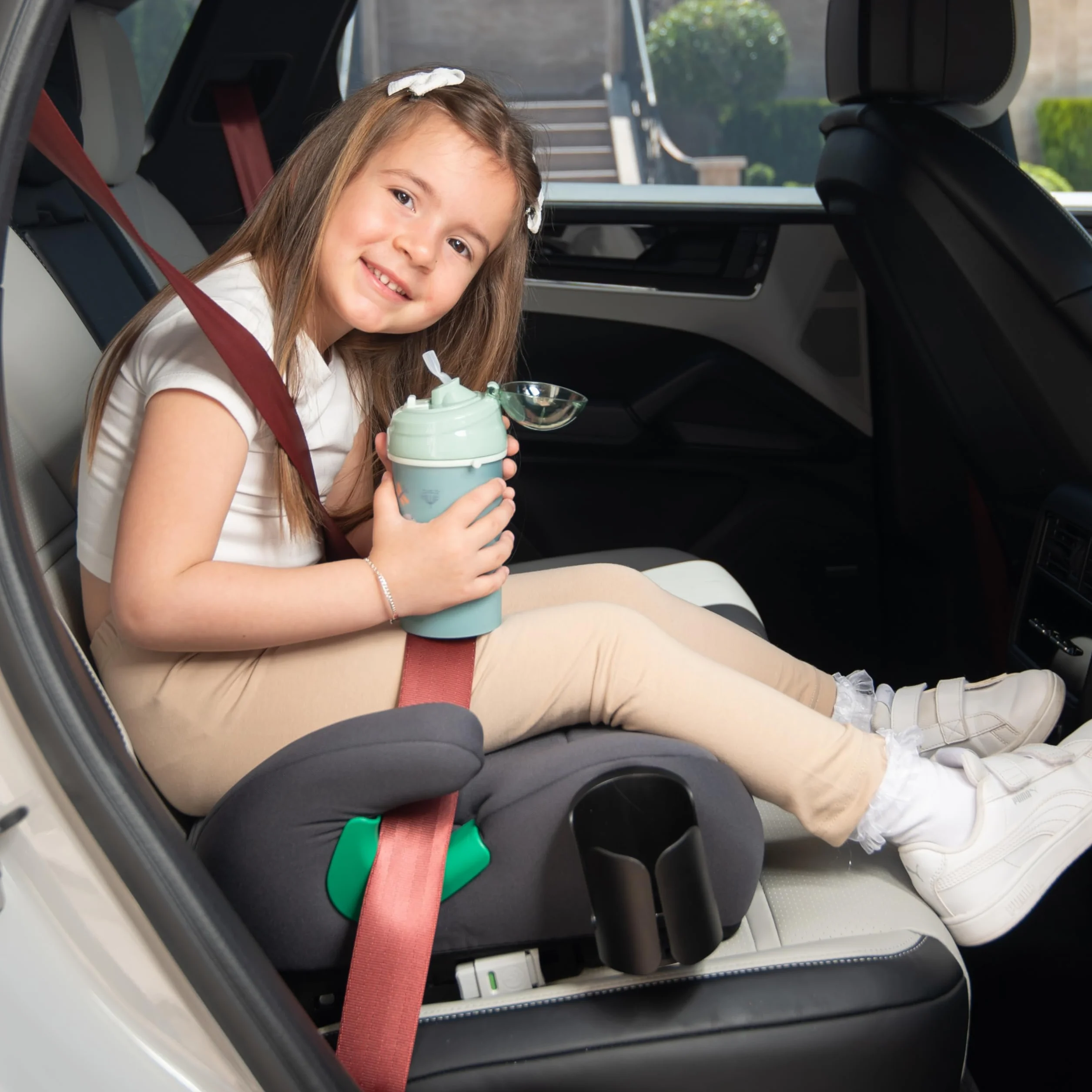 KikkaBoo Alzador Coche Niño ISOFIX i-POP i-Size 125-150 cm Silla Coche Grupo 3 Elevador Coche 7-12 años 22-36 kg Negro