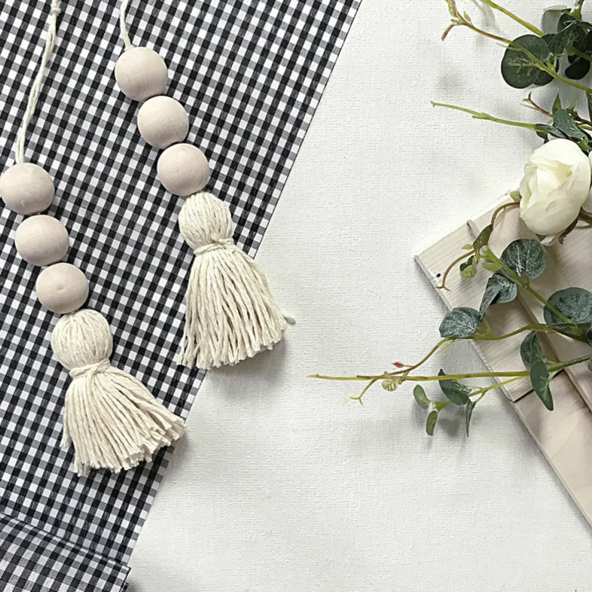 2 Borlas Decorativas de Cuentas de Madera Hechas a Mano Cuerda de Algodón Natural para Decoración de Manijas de Puertas y Armarios Estilo Bohemio Beige