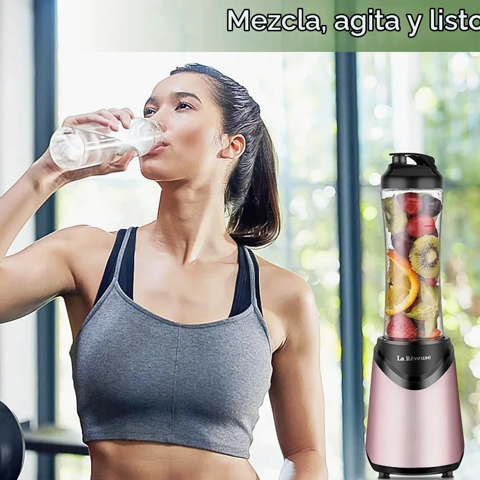 La Rêveuse Licuadora de batidos tamaño personal con 2 botellas deportivas de viaje portátiles sin BPA (550 ml),300 vatios,rosado (Pink) | Con (2) Tazas portátiles 550 ml sin BPA con tapas, mezclador empujador, compacto hogar oficina dorm, 300 W, LARB2205K