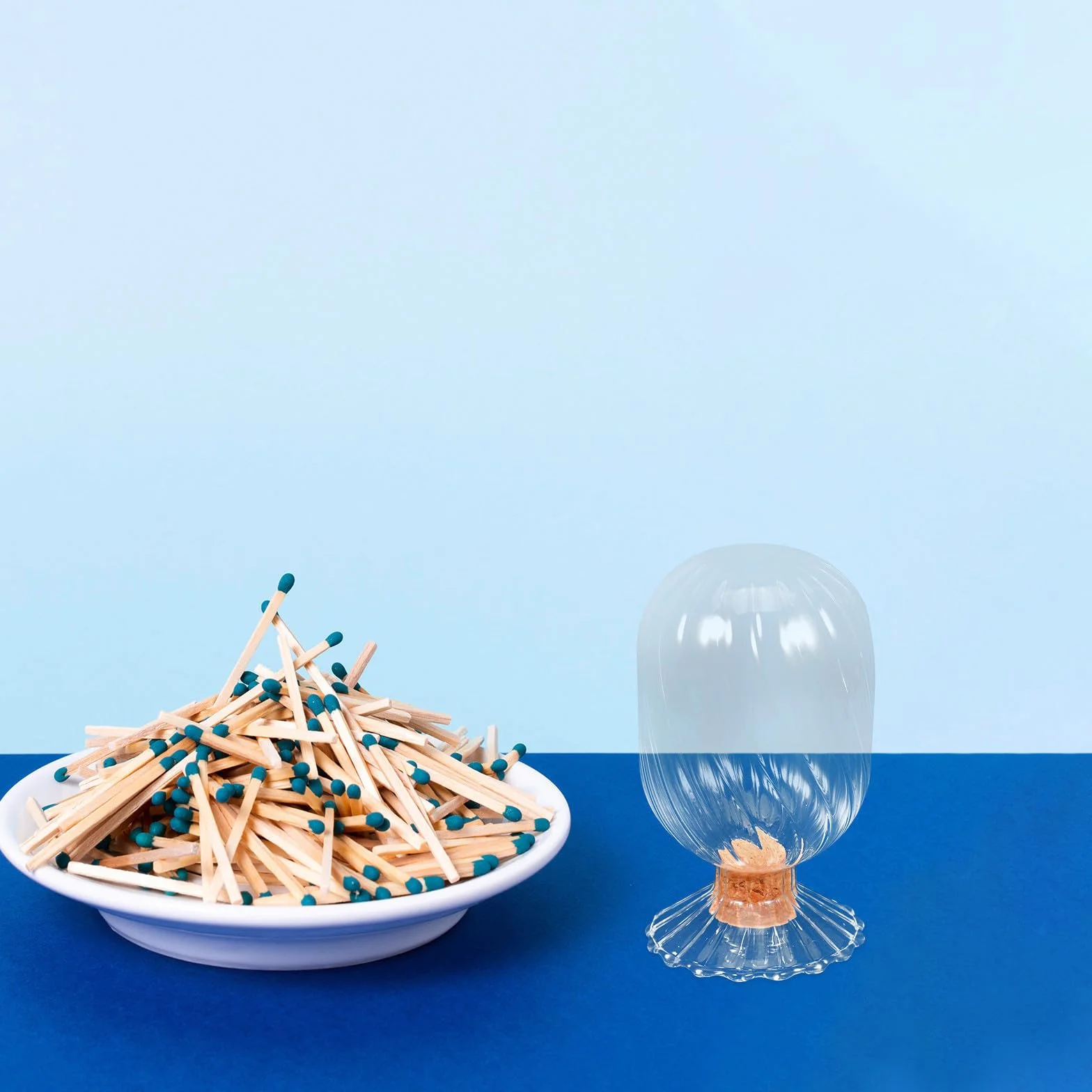 Tarro de Vidrio para Almacenar Cerillas Diseño en Espiral, Resistente Humedad y Fácil de Limpiar, Adecuado para Chimenea o Cocina Decorativa