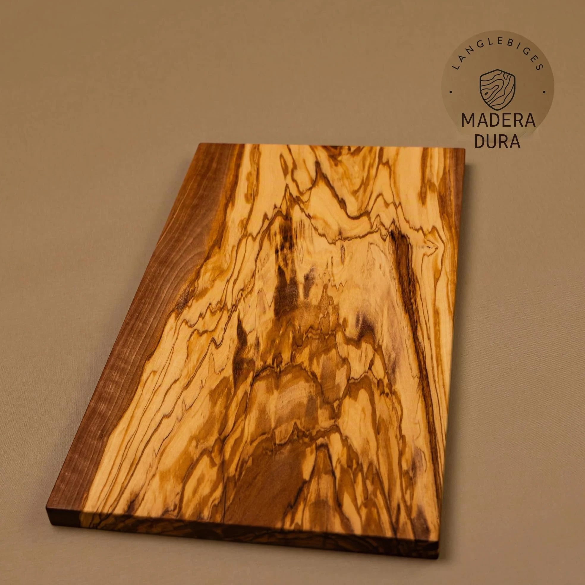 DAS OLIVENHOLZBRETT Tabla de cortar rectangular de madera de olivo / Tabla de desayuno de madera/tabla de desayuno/tabla de desayuno/tabla de aperitivos de madera de olivo / 30 cm x 17 cm x 2 cm