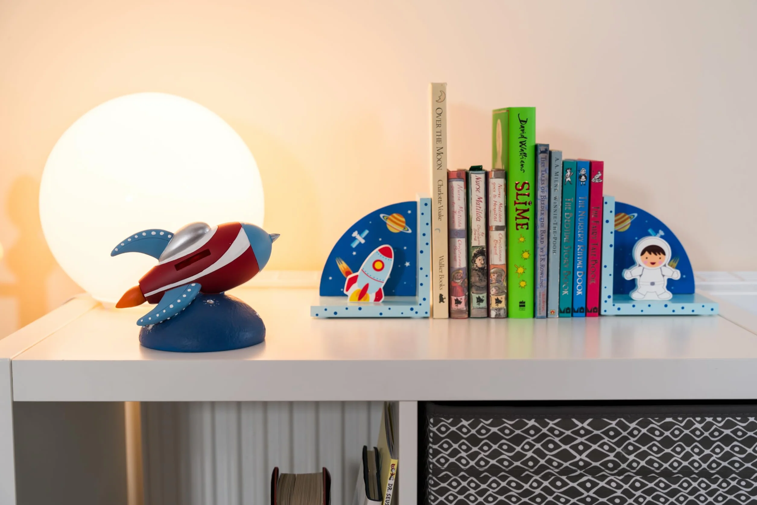 Mousehouse Gifts - Sujetalibros infantiles 3D - Madera - Temática espacial