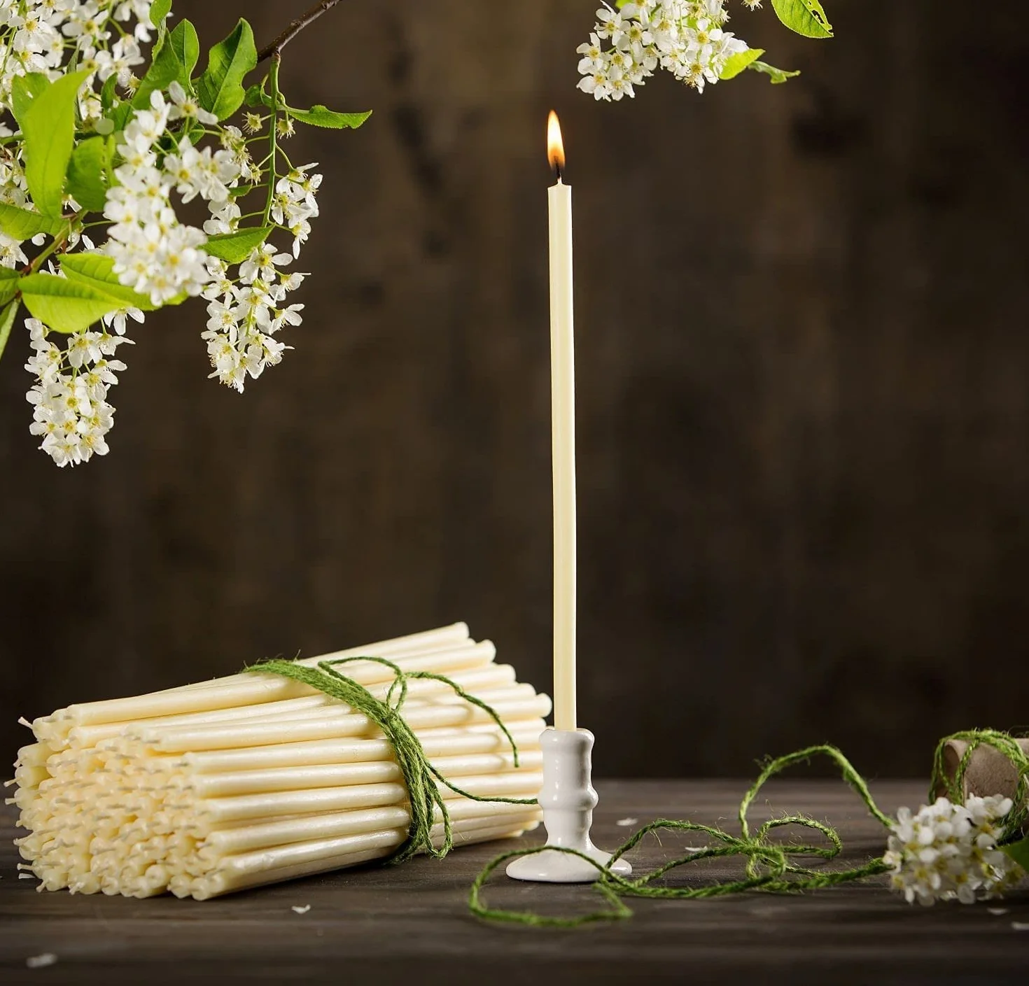 Danilovo 50 velas blancas de cera de abeja – Velas ortopédicas para oración, rituales, decoración de mesa de boda – no tóxicas, sin hollín – antigotes, N80, altura: 18,5 cm, diámetro: 6,1 mm