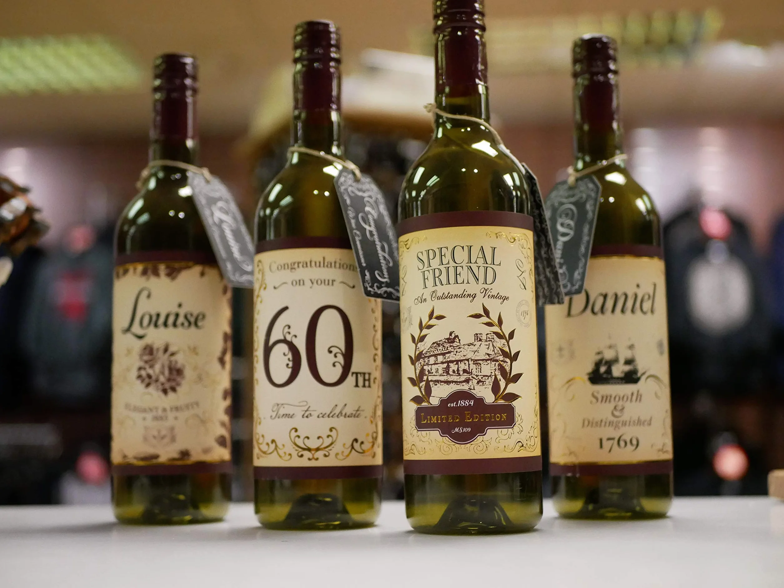 Etiqueta de vino para cumpleaños, 2 etiquetas delanteras y traseras y 2 etiquetas