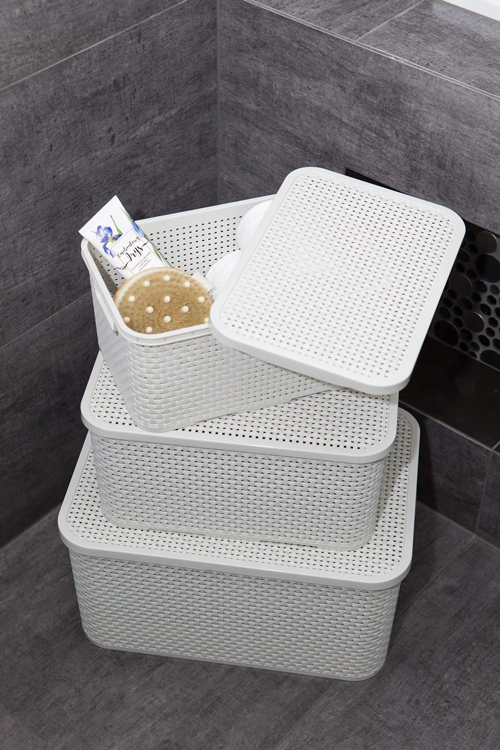 BranQ Home Essentials 5901098045704 - Juego de 2 cestas en diseño de ratán, tamaño 7 L, plástico, polipropileno, color crema, 28,5 x 19,5 x 12,9 cm (largo x ancho x alto)