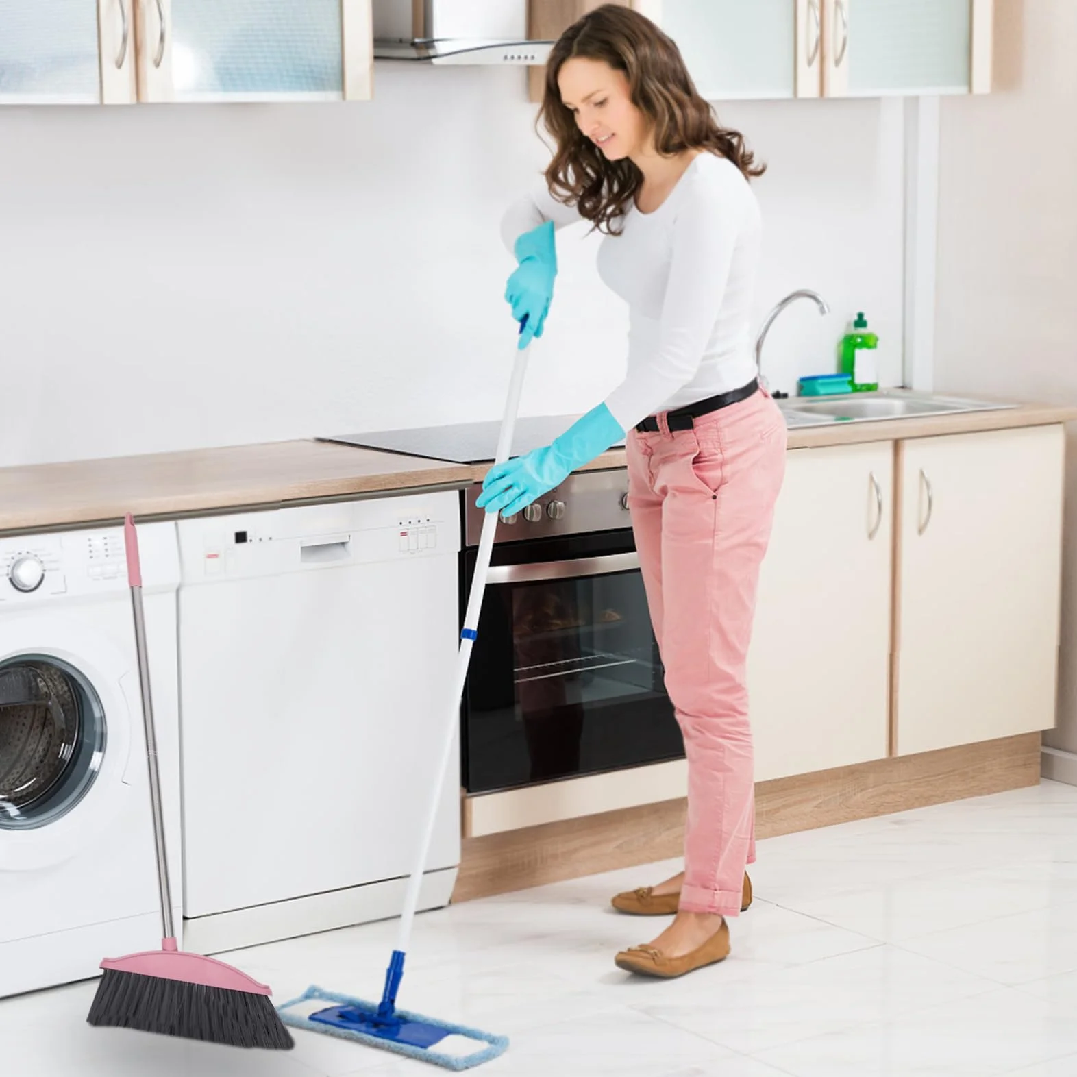 iplusmile Escoba de Acero Inoxidable Cerdas Densas y Mango Aleatorio para Limpieza Fácil de Polvo y Escombros en Baños y Garajes, Herramienta Duradera para Pisos Varios estilos