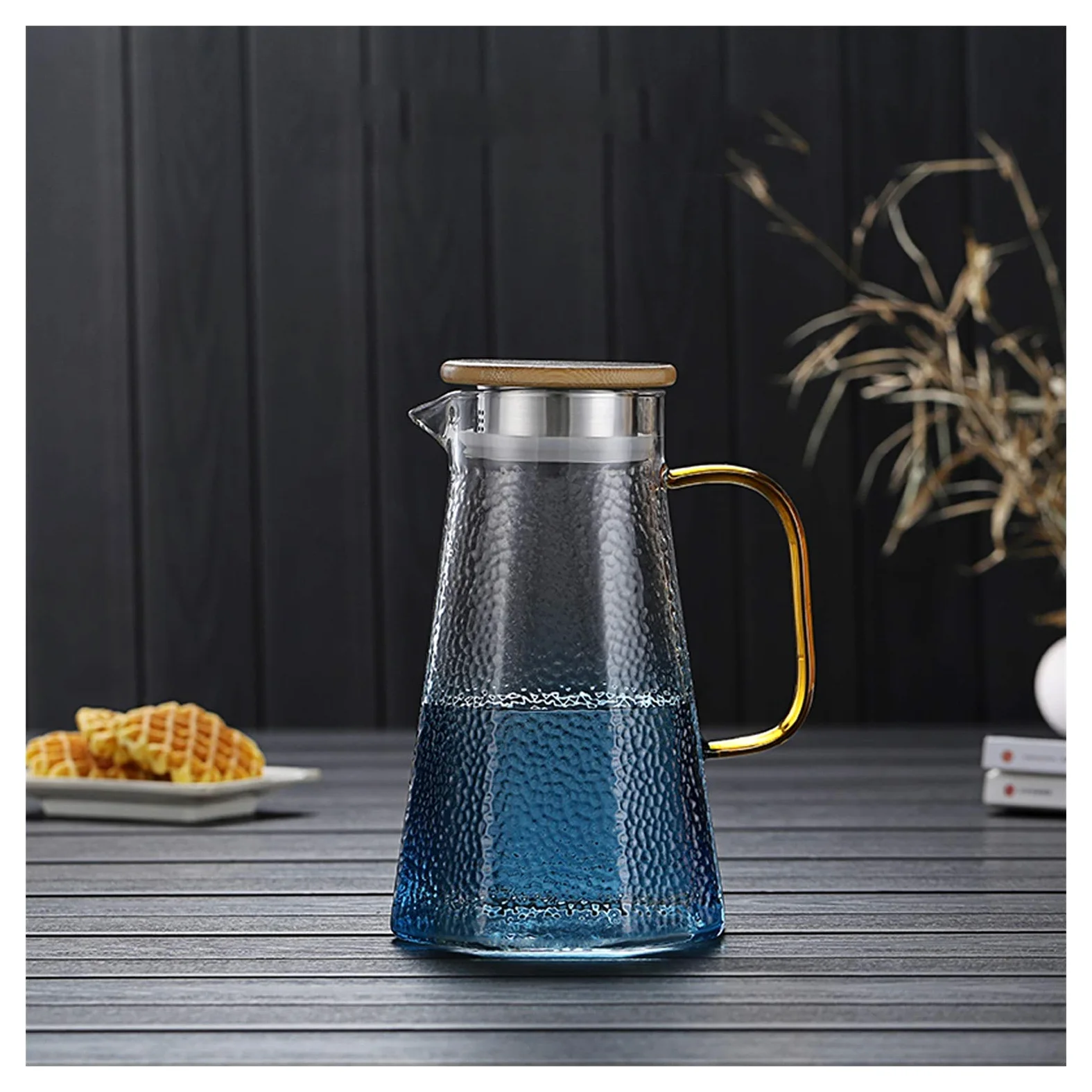 Jarra de Agua Jarra de Cristal Azul con Tapa y Mango Tetera de Vidrio de borosilicato Resistente al Calor fácil de Limpieza para el Jugo, la Leche, Las Bebidas frías o Calientes Teteras de té Helado