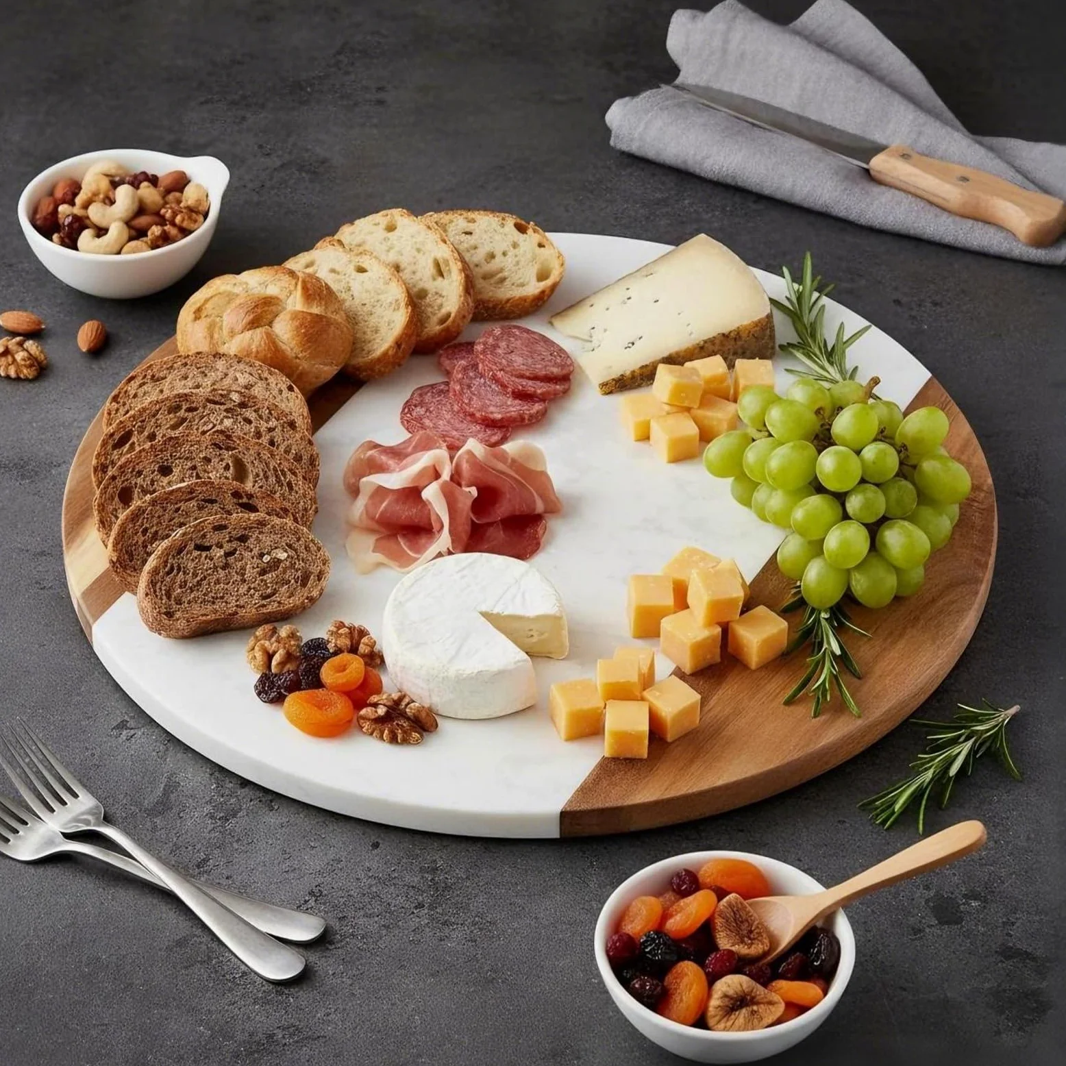 Okllen Tabla de queso de mármol de 12 pulgadas y tabla de servir de madera de acacia, tabla de cortar redonda hecha a mano para queso, embutidos, carne, frutas