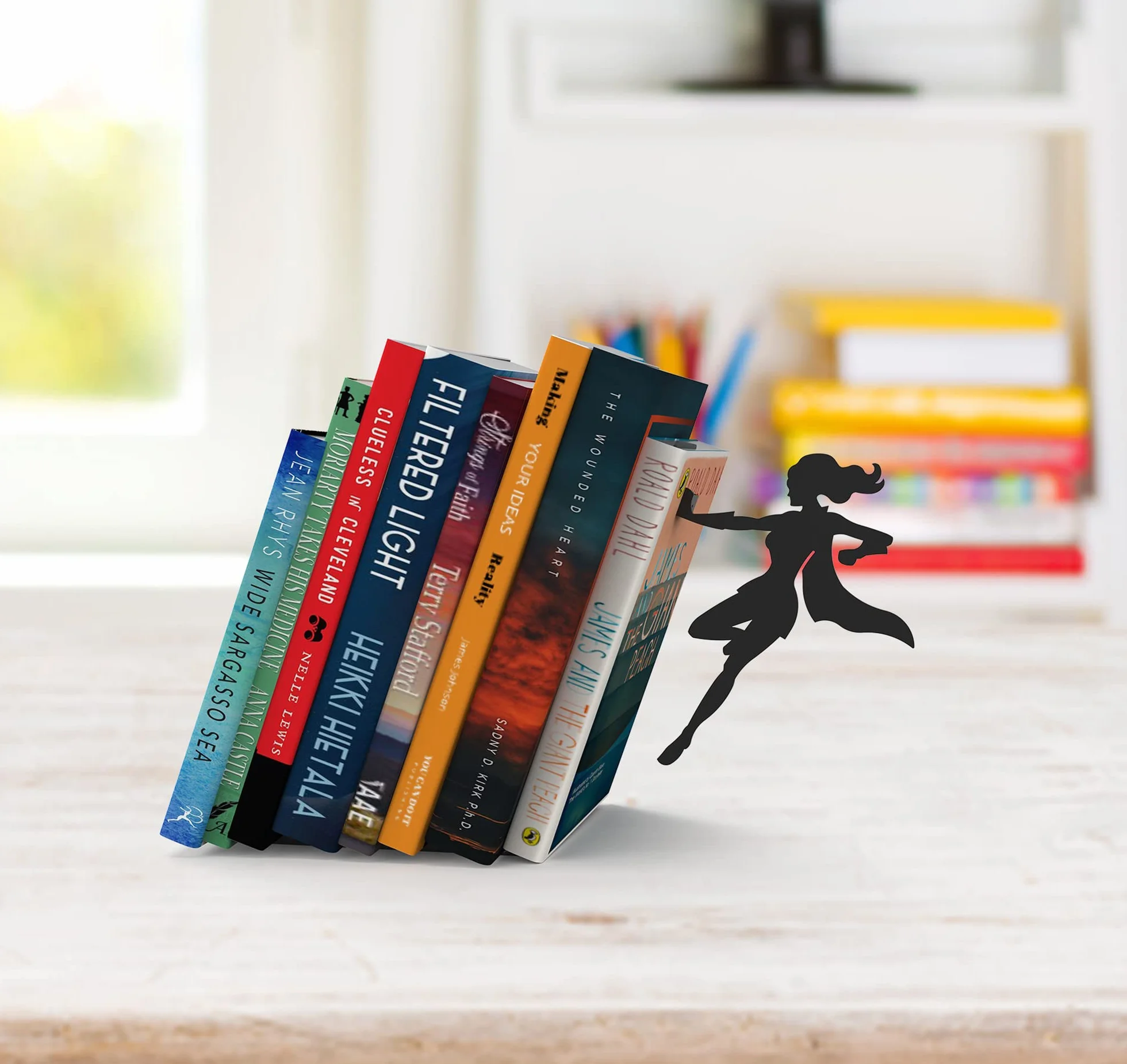 sujeta Libros |Supergal | Sujetalibros de superheroína metálico en Color Negro | Sujetalibros únicos | Regalos para Mujeres | Regalos para lectoras | Tope para Libros Original