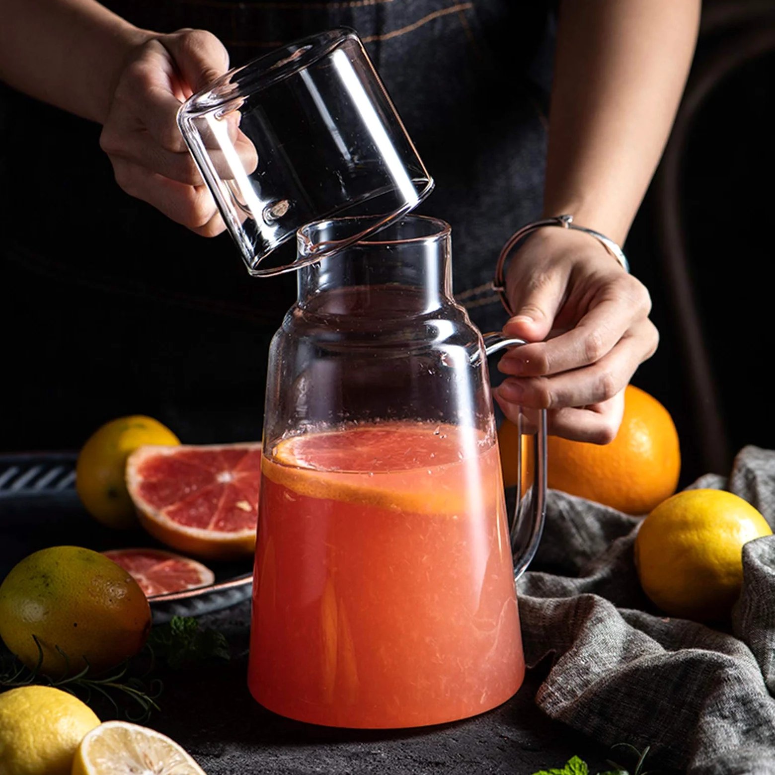 Jarra de Agua Jarra de Vidrio para el hogar con Cubierta Multifuncional Botella de Agua de Vidrio de Alta Resistencia al Calor con Pico de Olecranon Teteras de té Helado