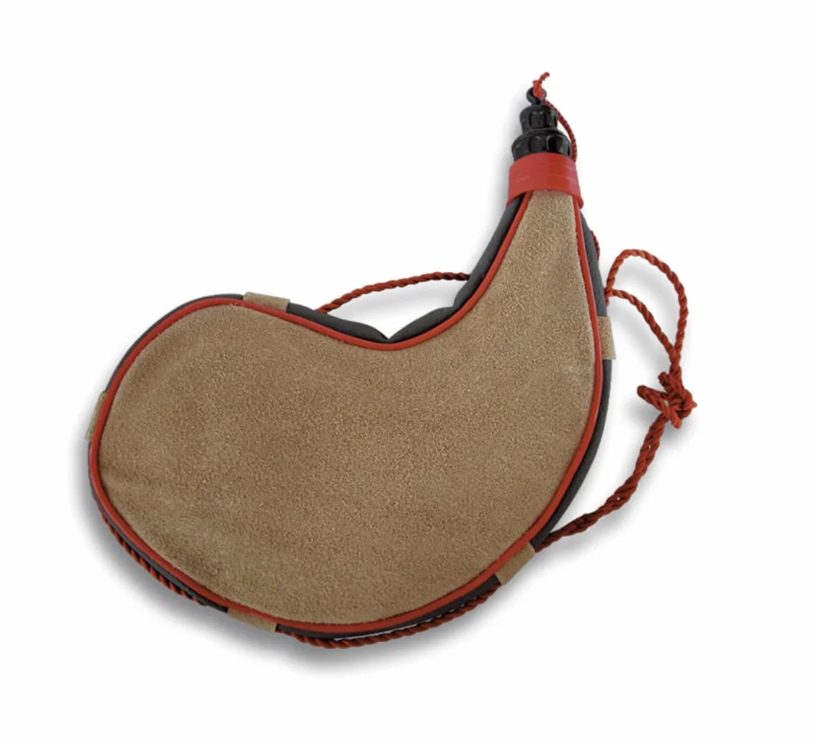 Bota de vino tradicional curva 2 LITROS cuero vacuno serraje 30 cm x 26 cm cierre brocal anti-goteo